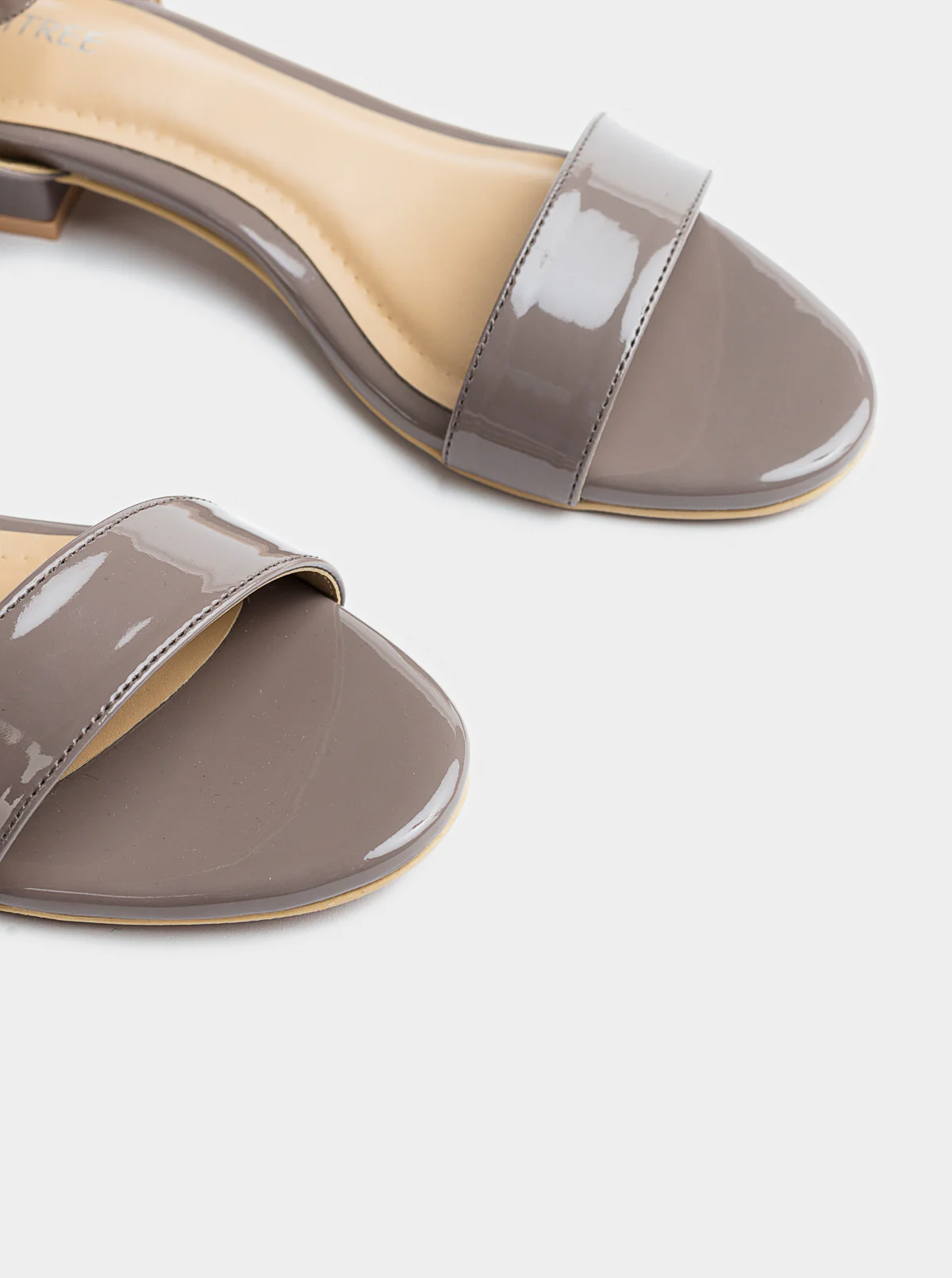 FOOTWEAR - Image 3