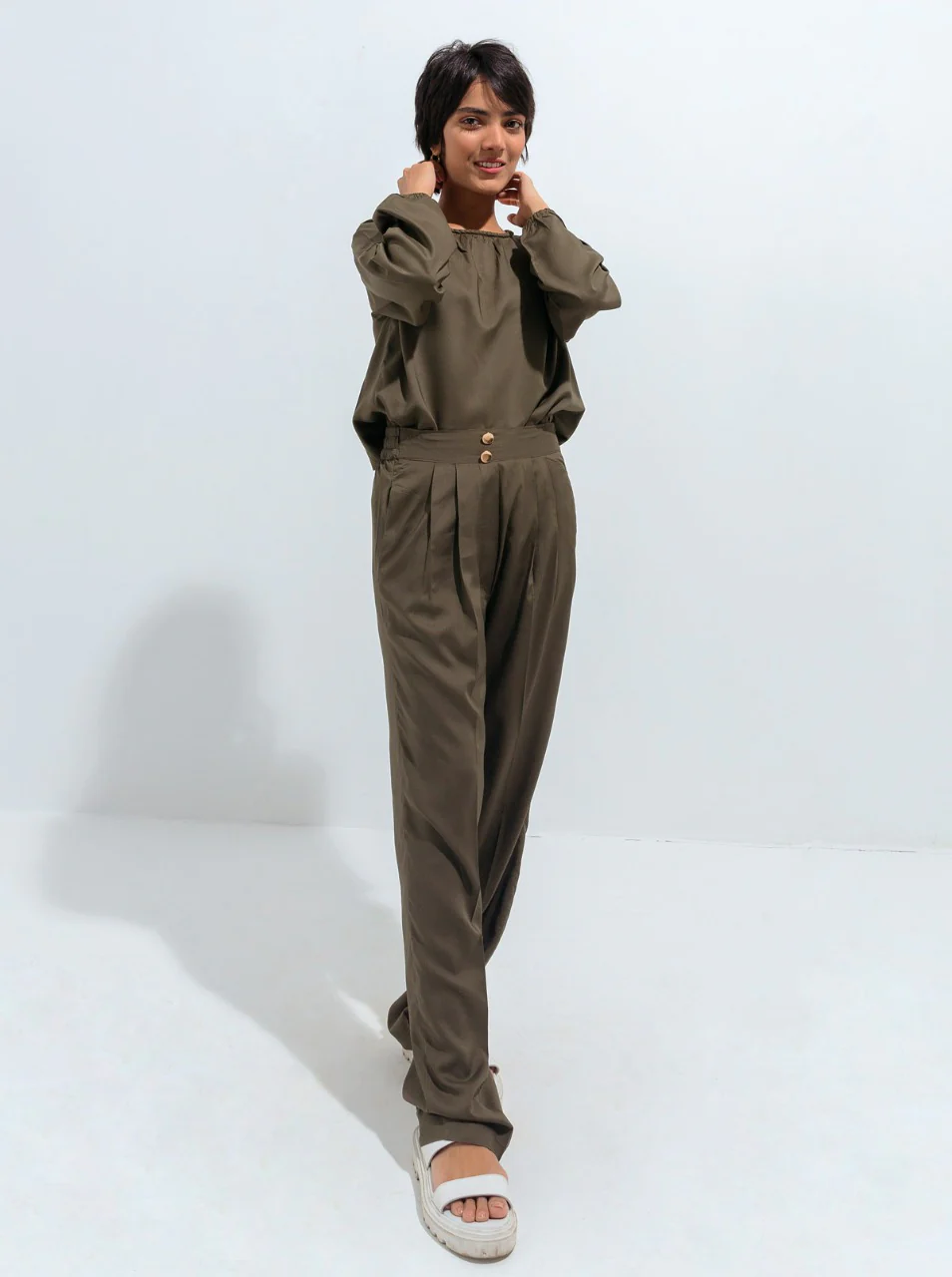 DARK OLIVE METAL BUTTONED STRAIGHT PANTS - Image 3