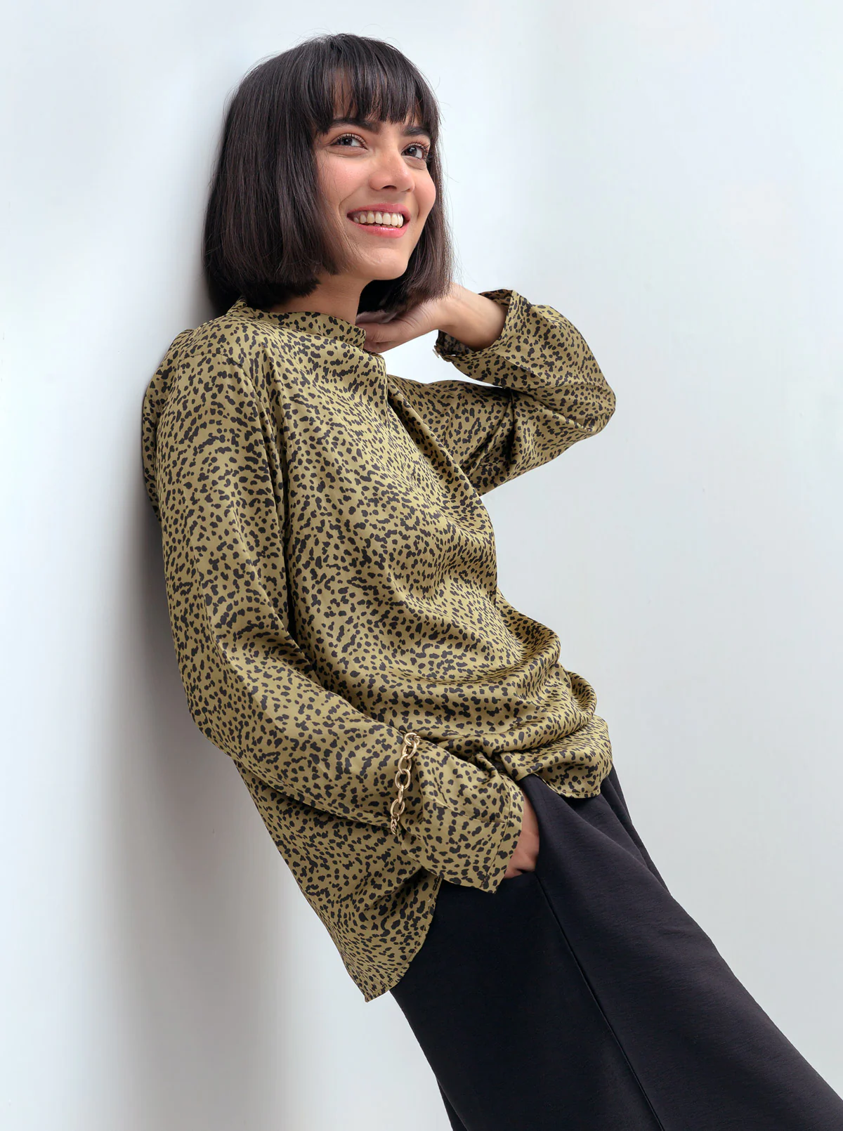 OLIVE ANIMAL PRINT BLOUSE - Image 2