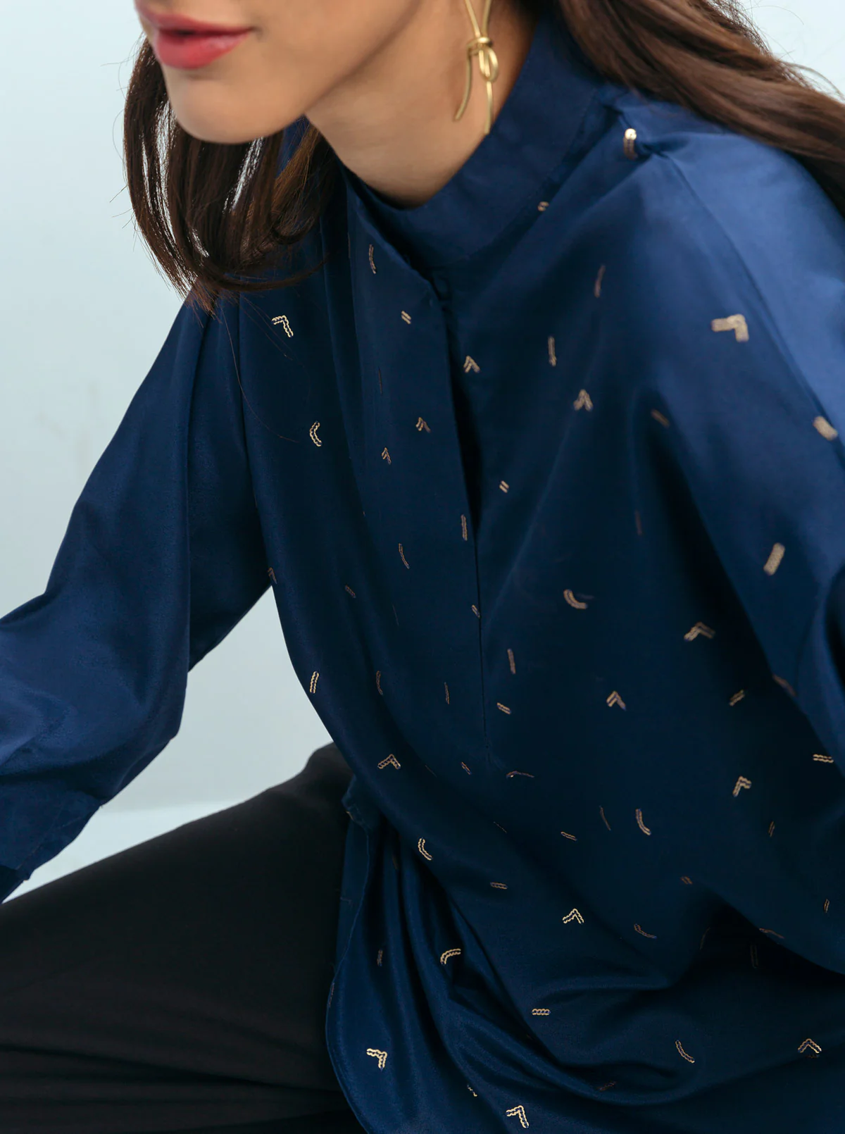 NAVY GOLD SEQUINED TOP - Image 2