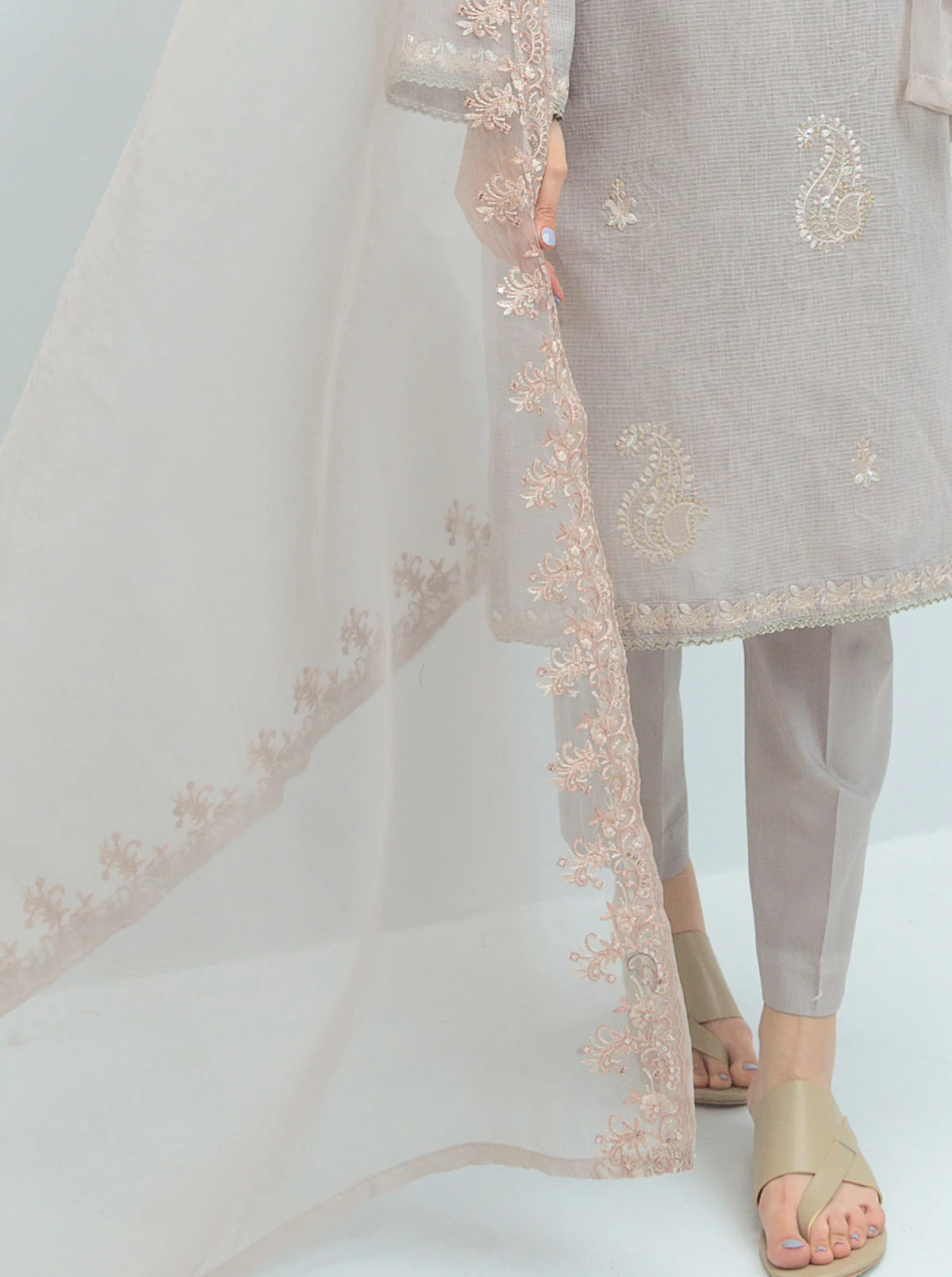 EMBROIDERED SHIRT WITH DUPATTA - Image 2