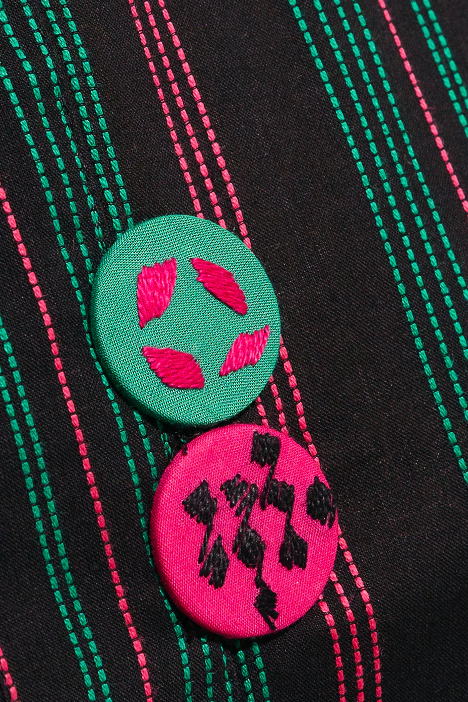 EMBROIDERED YARN DYED SHIRT (PRET) - Image 3
