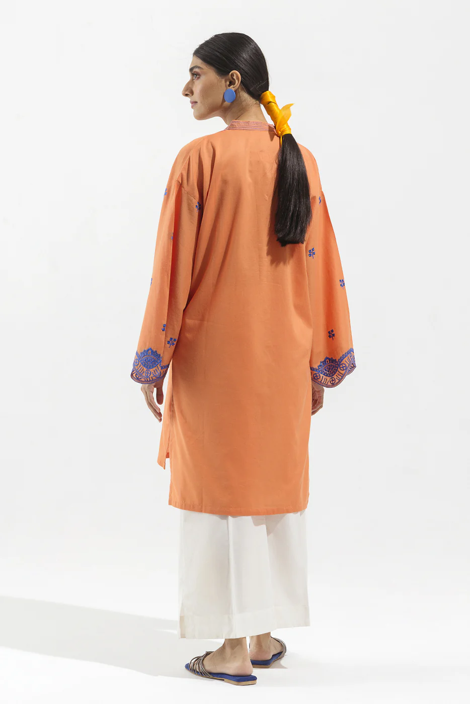 EMBROIDERED LAWN SHIRT (PRET) - Image 4