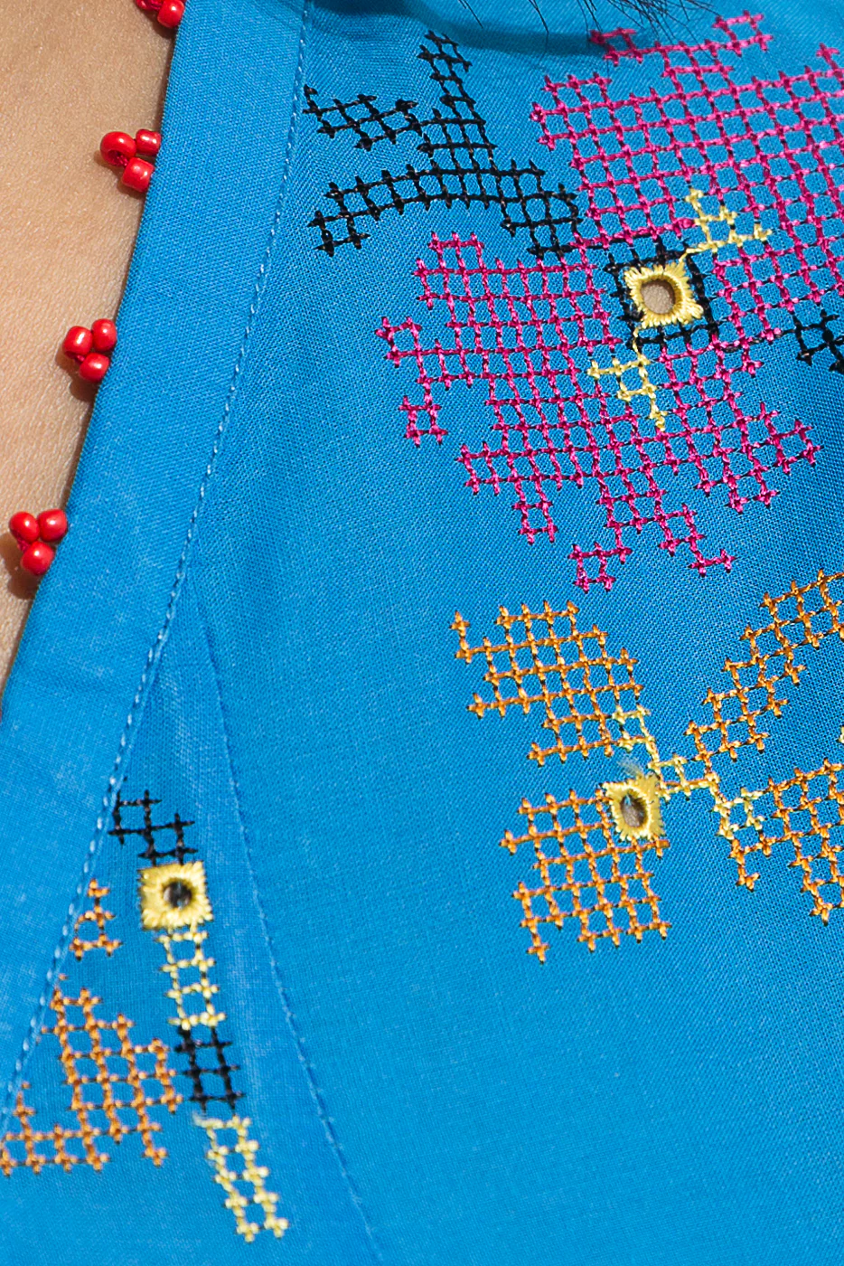 EMBROIDERED LAWN SHIRT(PRET) - Image 2