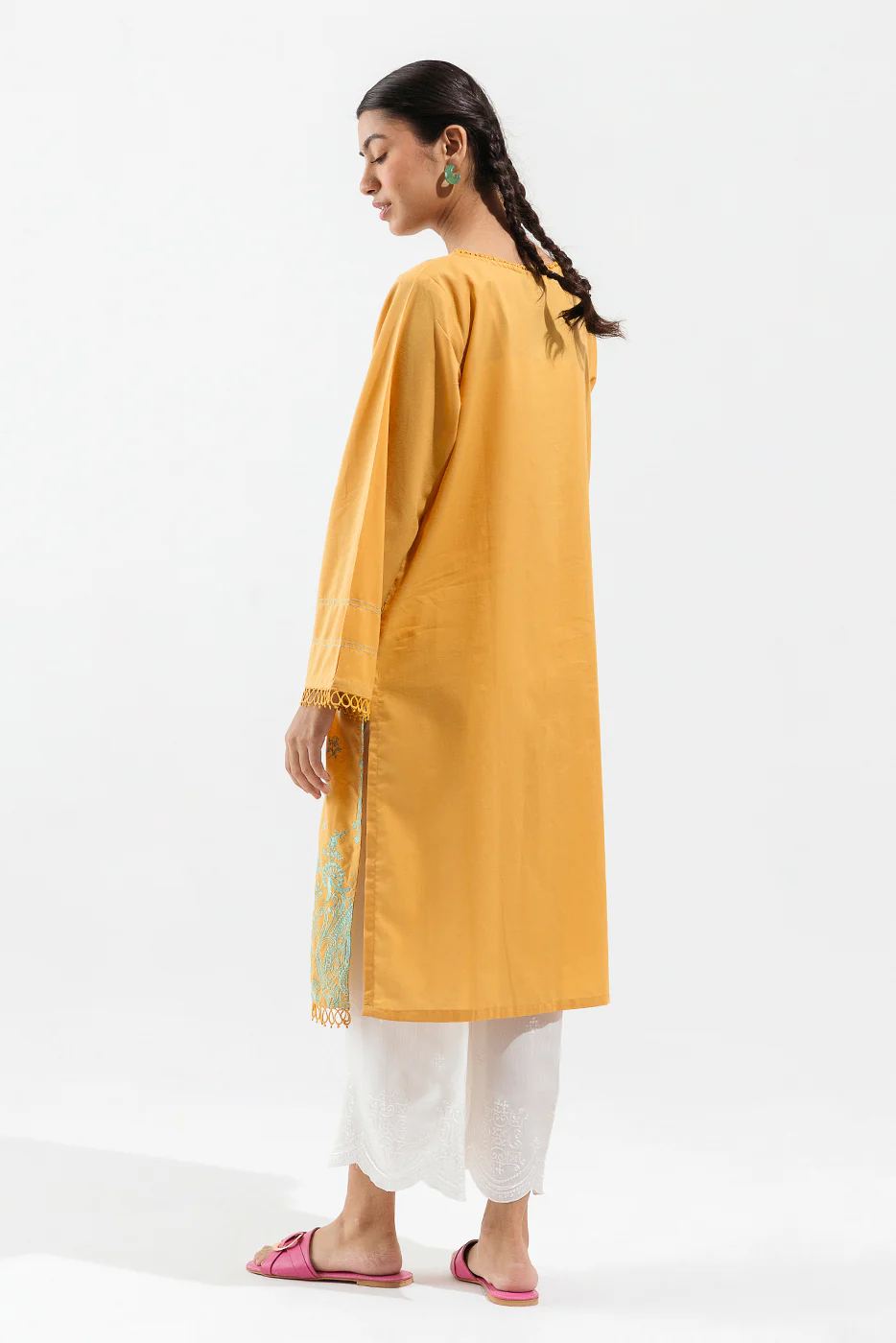 EMBROIDERED LAWN SHIRT (PRET) - Image 3
