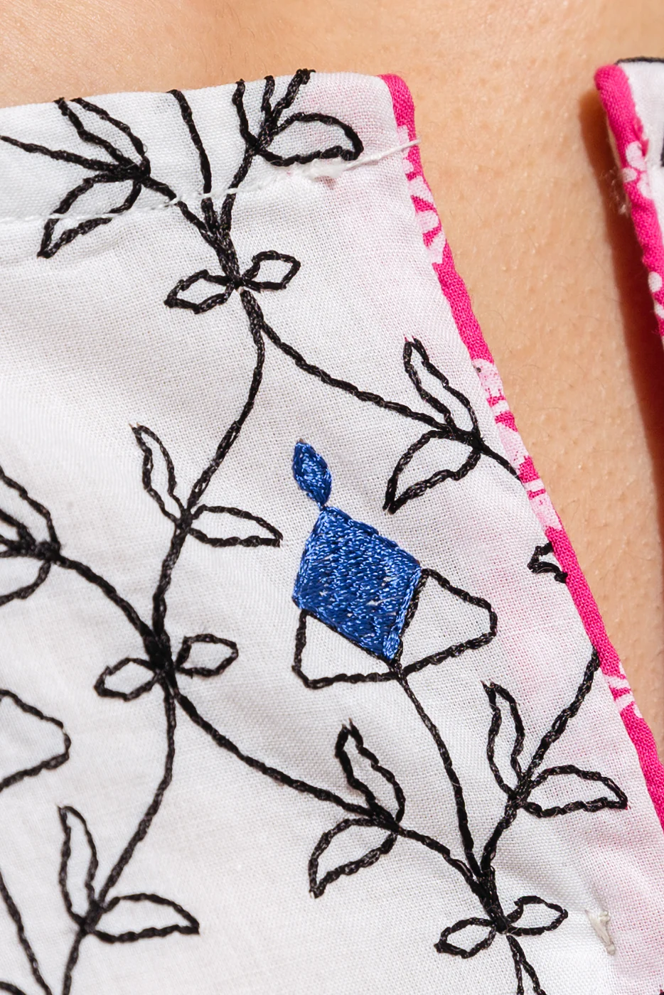 EMBROIDERED LAWN SHIRT (PRET) - Image 2