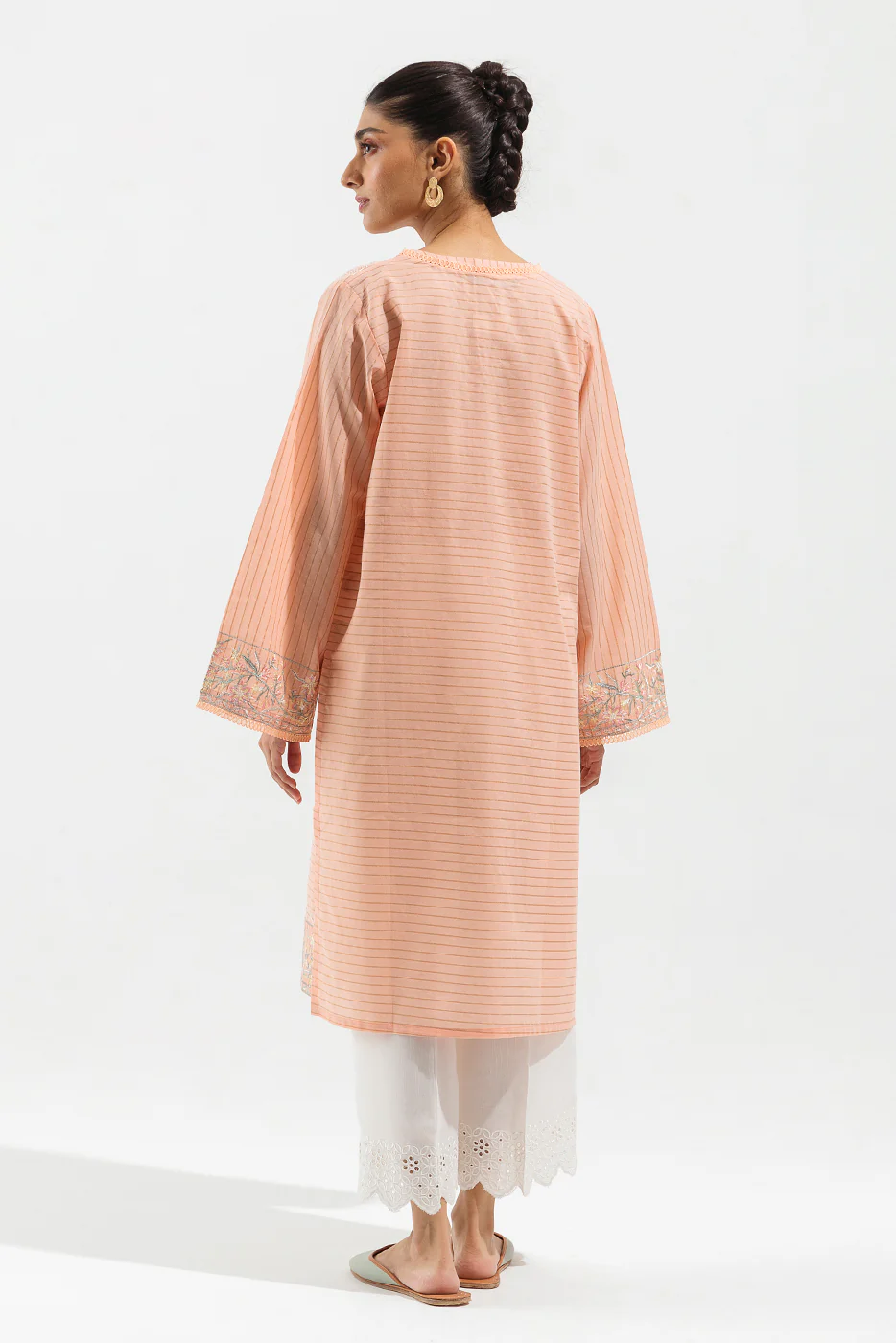EMBROIDERED LAWN SHIRT (PRET) - Image 2