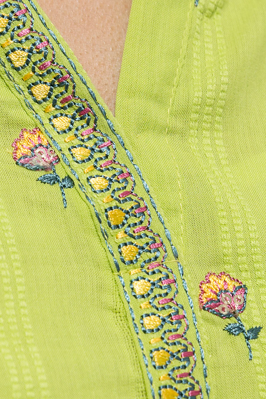 EMBROIDERED TEXTURED SHIRT (PRET) - Image 4