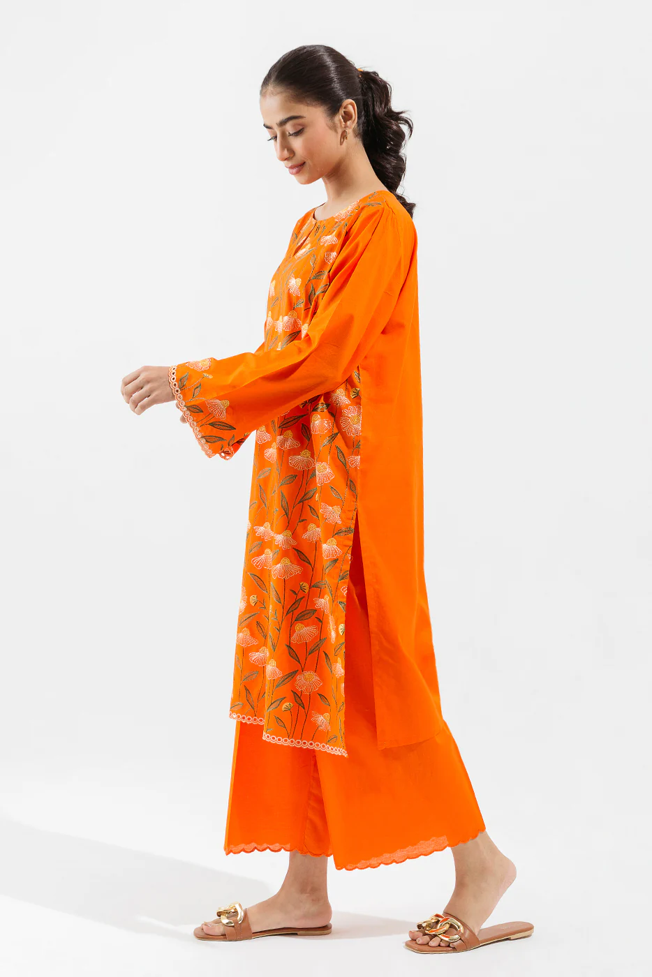 EMBROIDERED LAWN SHIRT (PRET) - Image 2