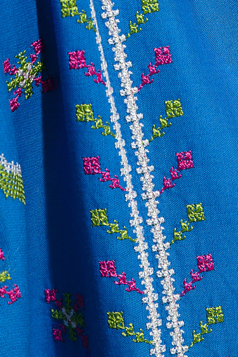 EMBROIDERED LAWN SHIRT (PRET) - Image 3