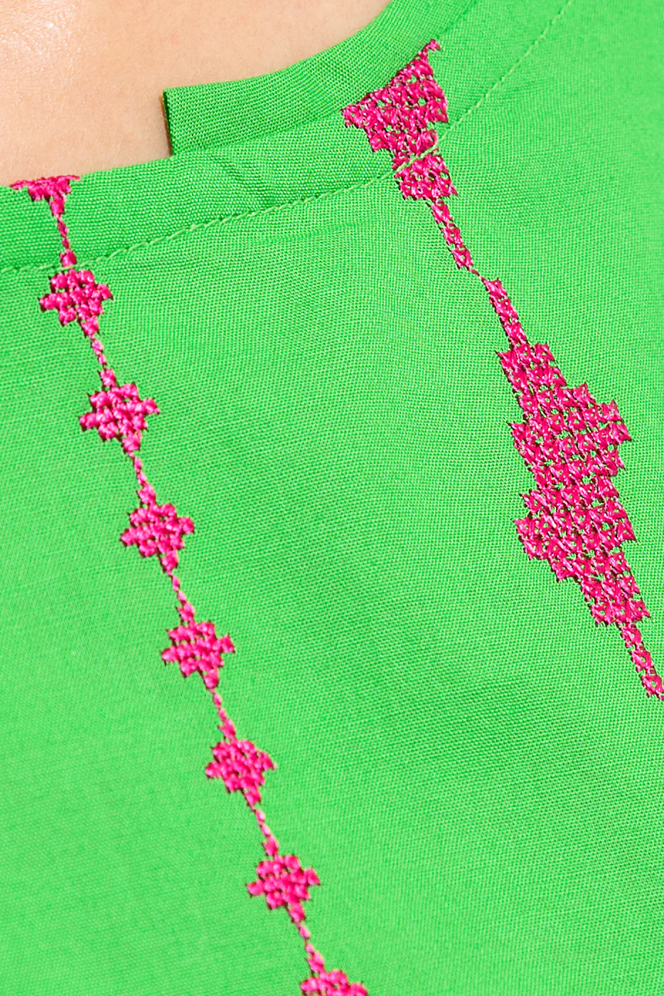EMBROIDERED LAWN SHIRT (PRET) - Image 3