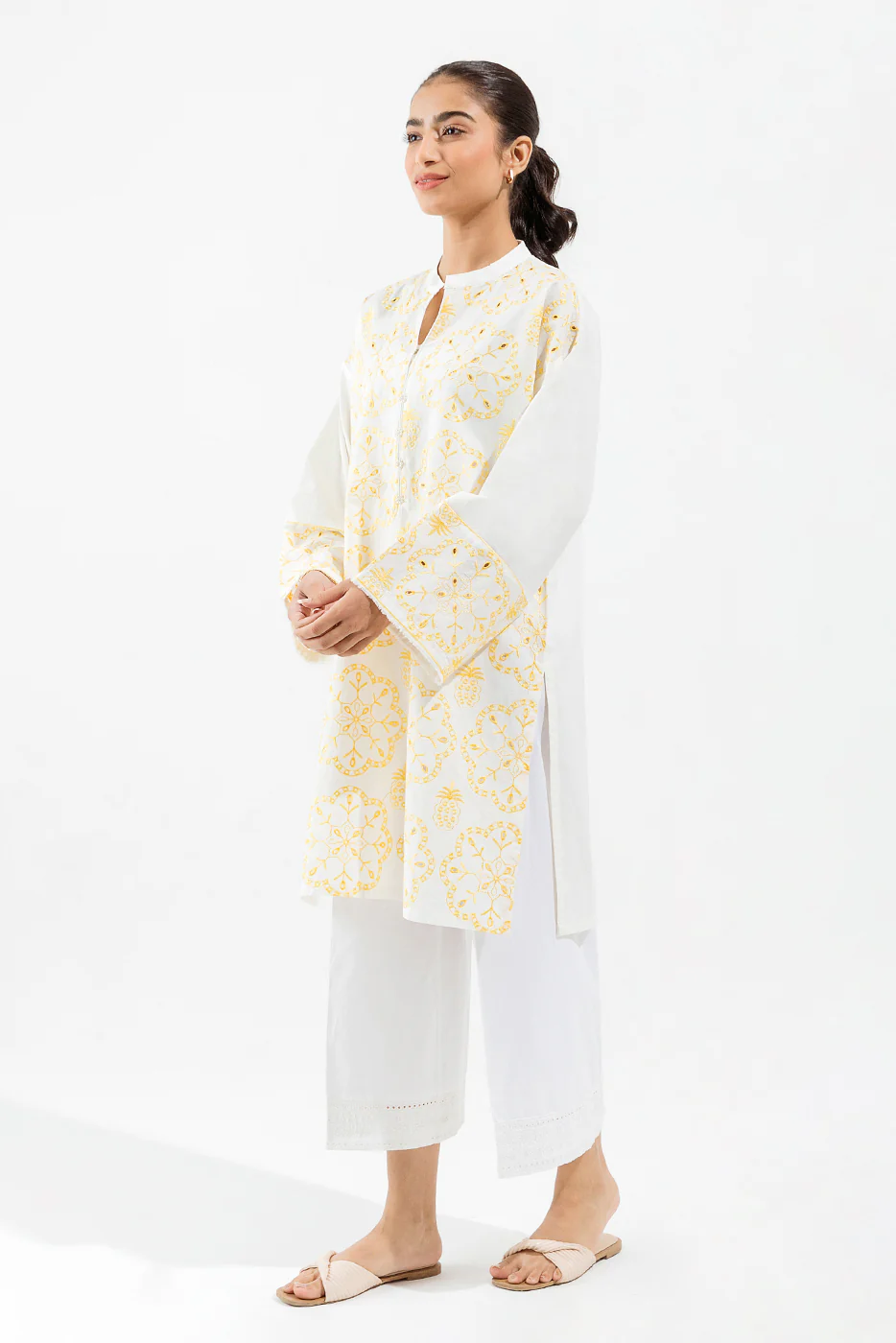 EMBROIDERED LAWN SHIRT (PRET) - Image 3