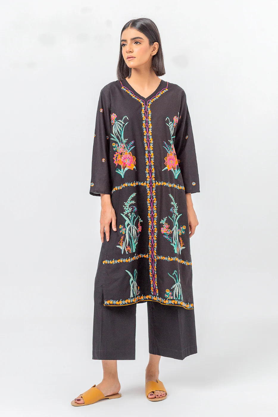 EMBROIDERED LAWN SHIRT (PRET) - Image 2