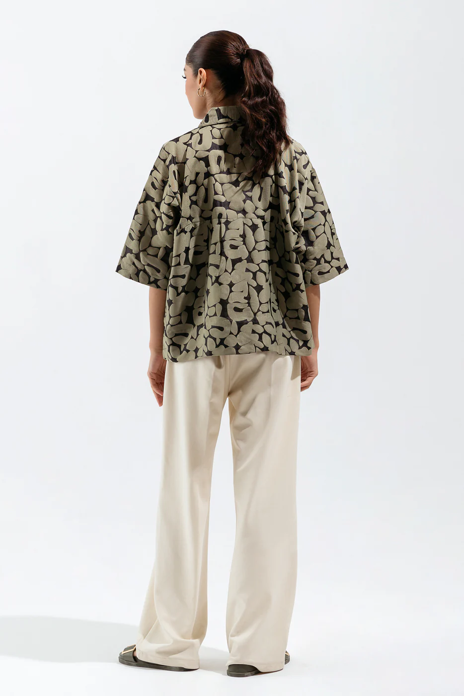 BLACK JACQUARD BUTTON DOWN TOP - Image 3