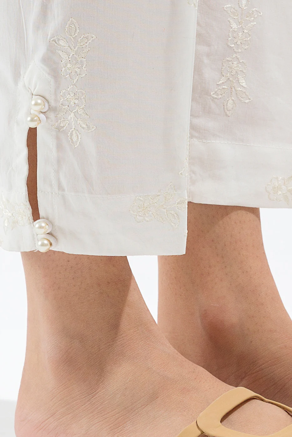 BASIC STRAIGHT PANTS - Image 2