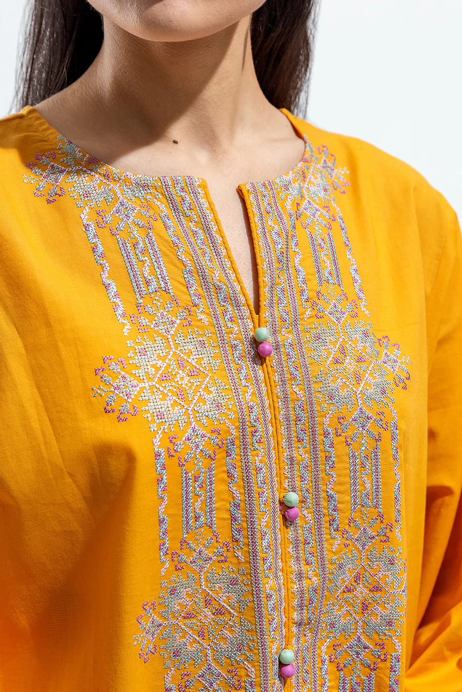 EMBROIDERED CAMBRIC SHIRT (PRET) - Image 3
