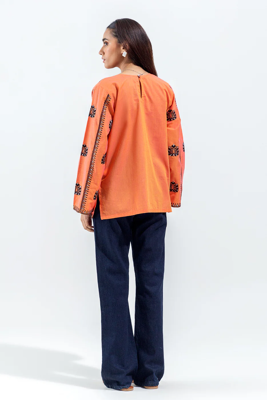 EMBROIDERED FUSION TOP (PRET) - Image 4