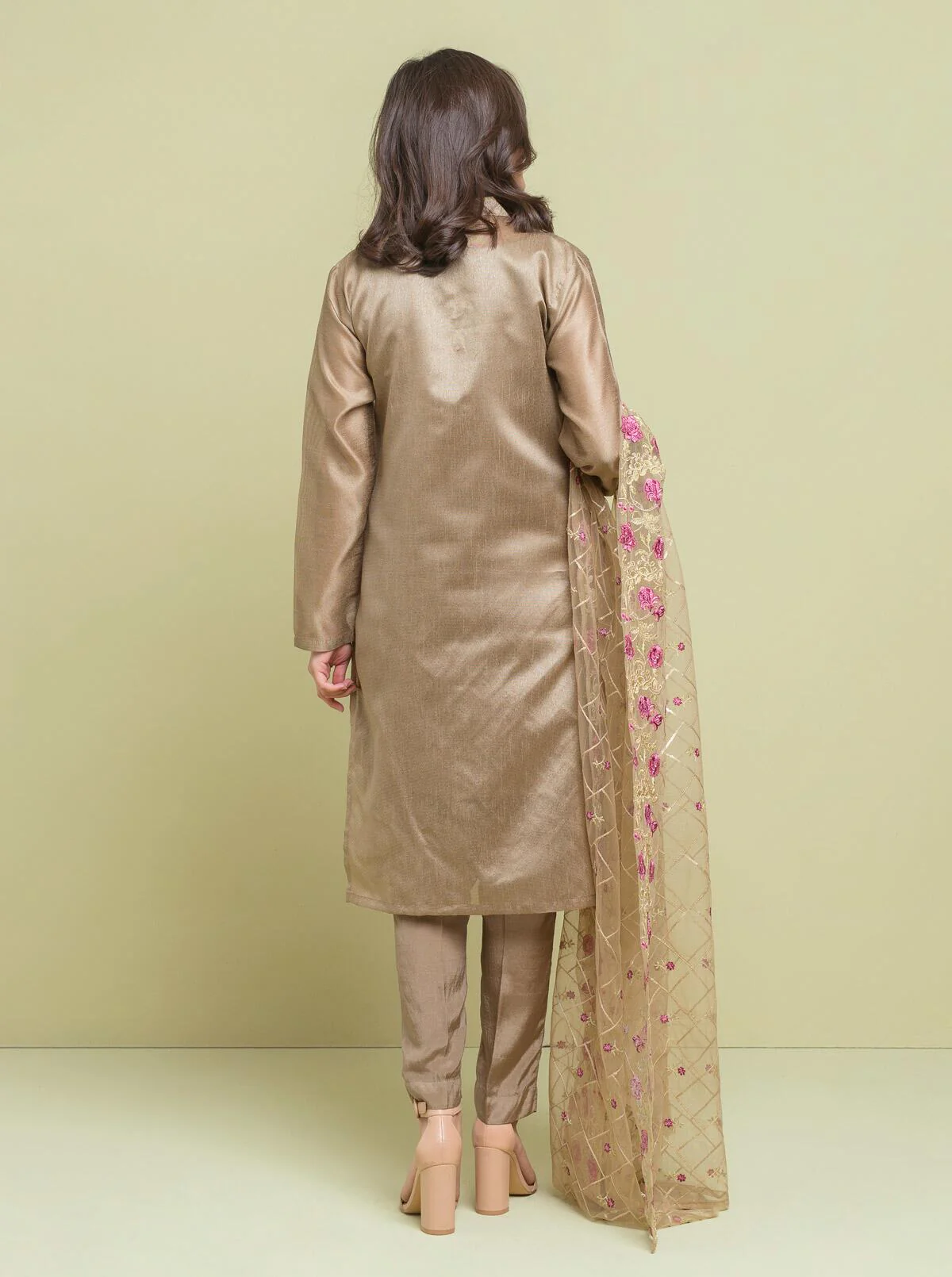 Embroidered Shirt With Dupatta - Image 3