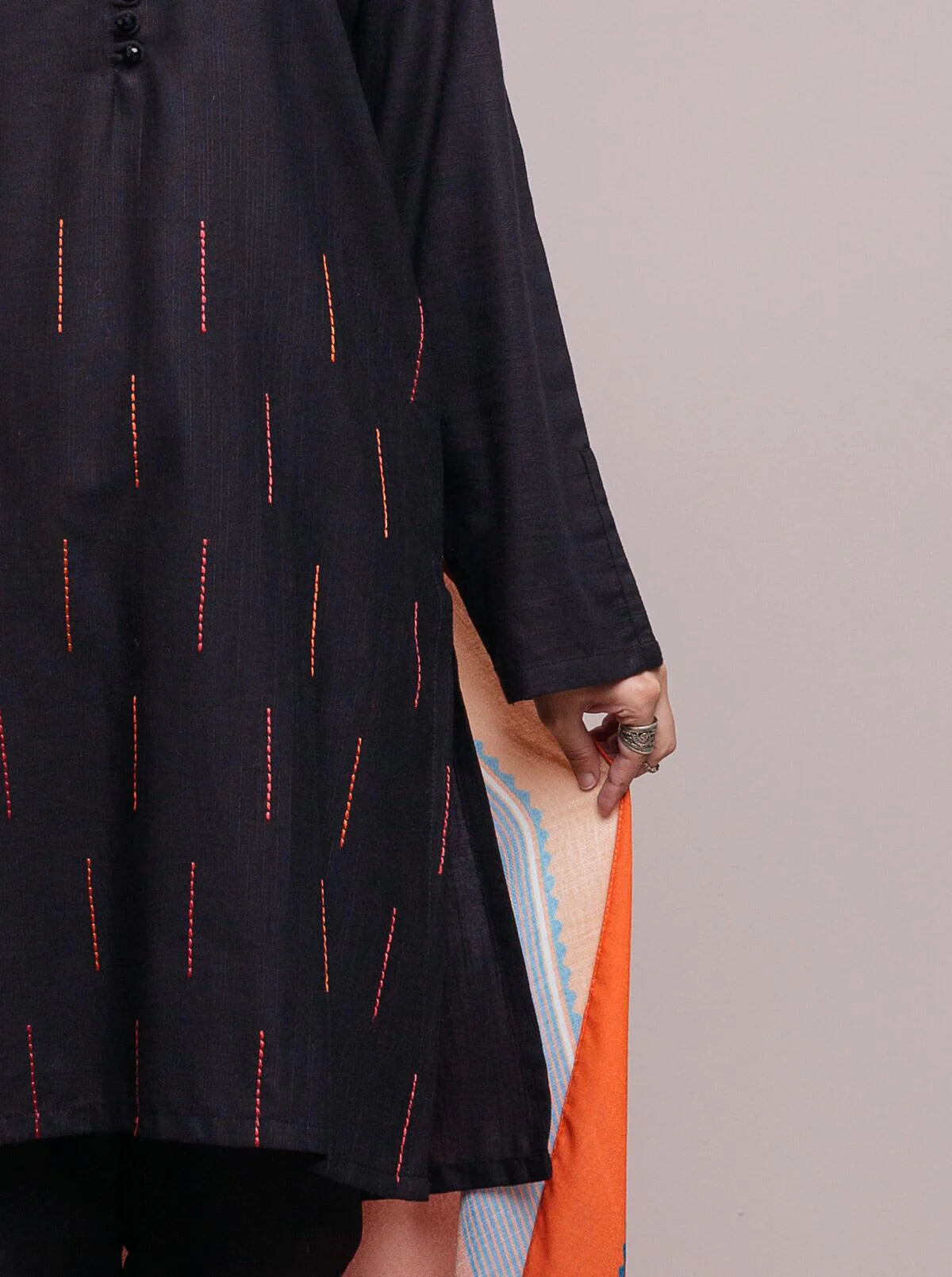 Embroidered Shirtwith Shawl - Image 4
