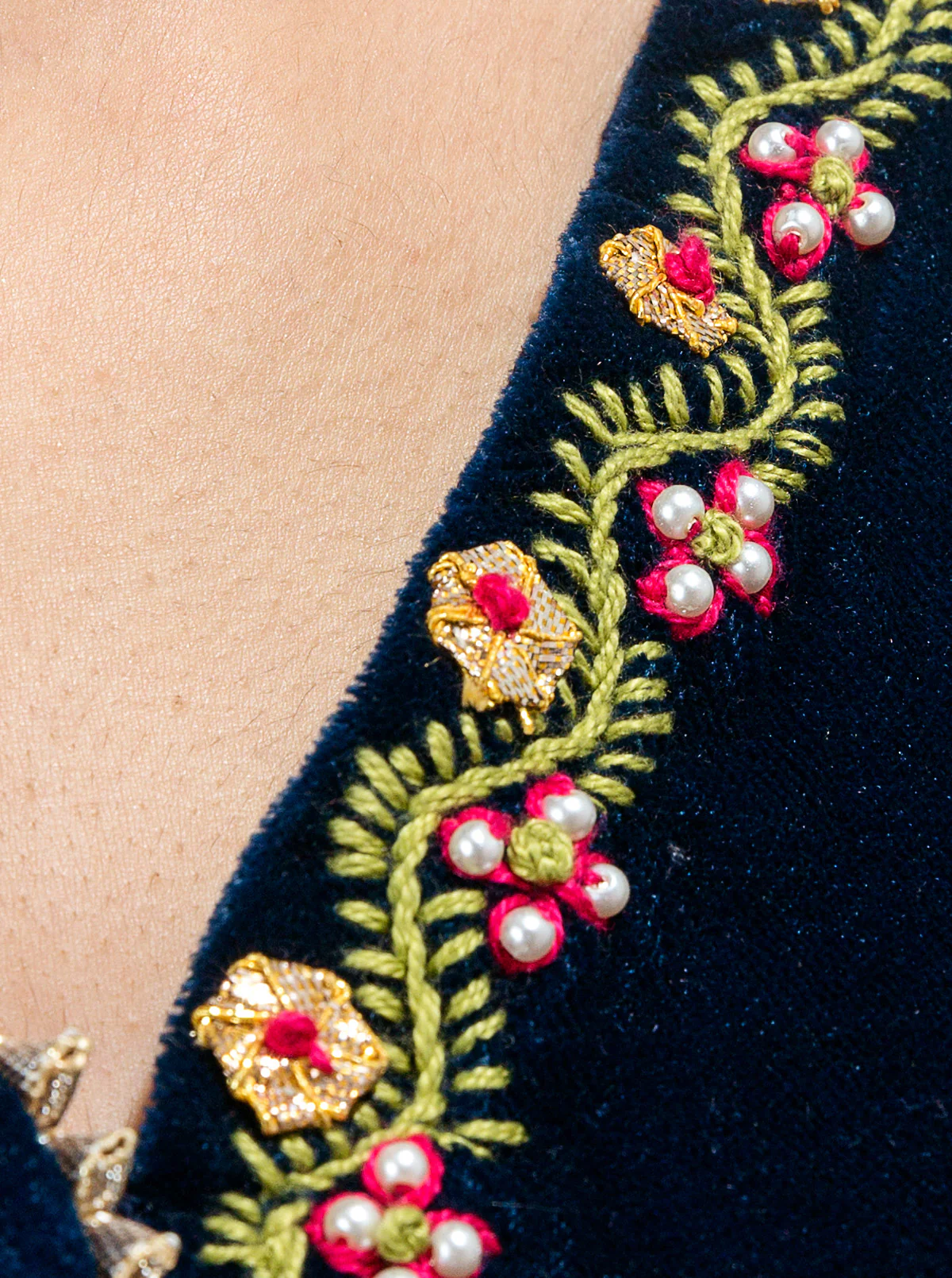EMBROIDERED SHIRT - Image 3