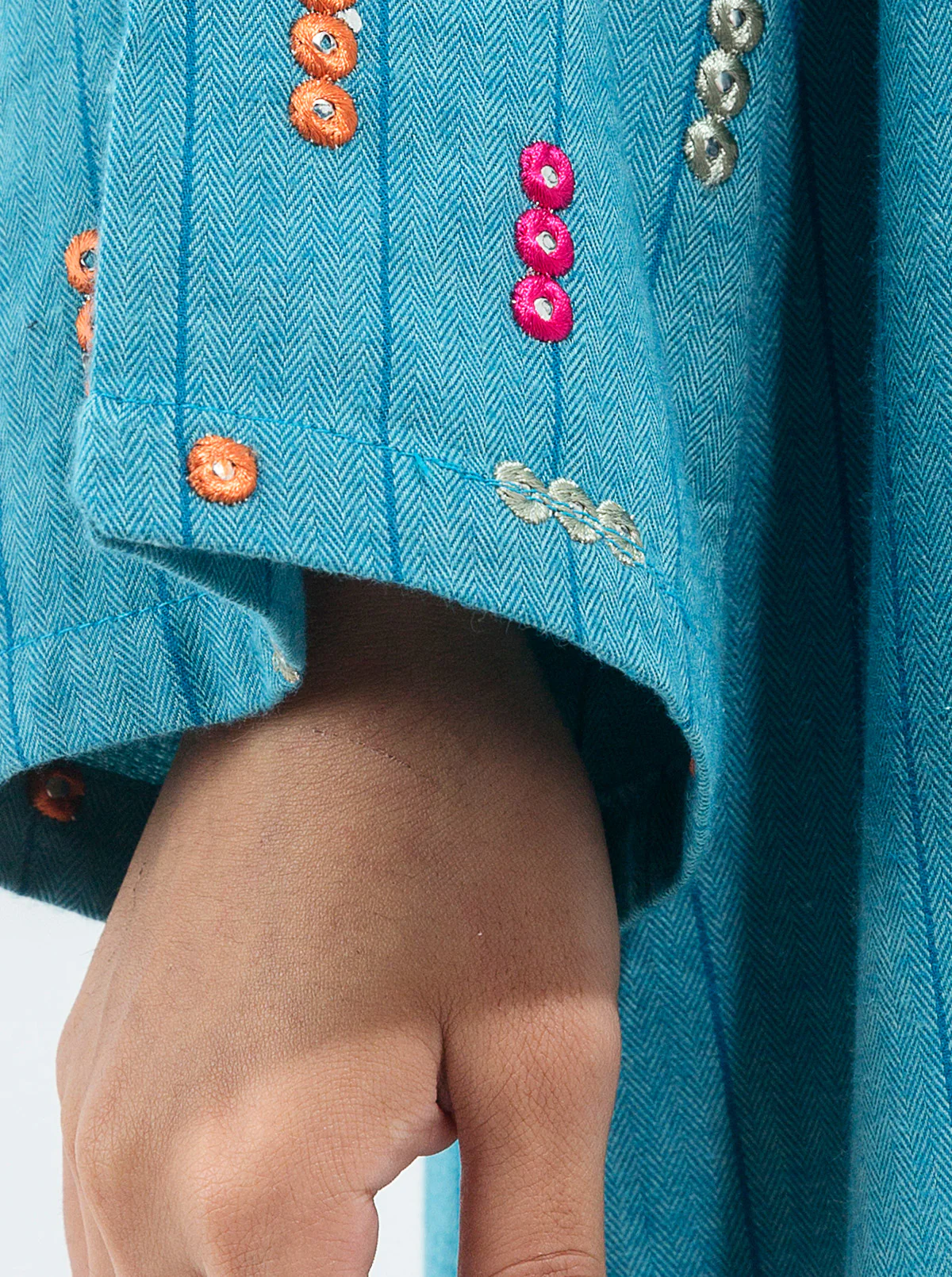 EMBOIDERED SHIRT - Image 4
