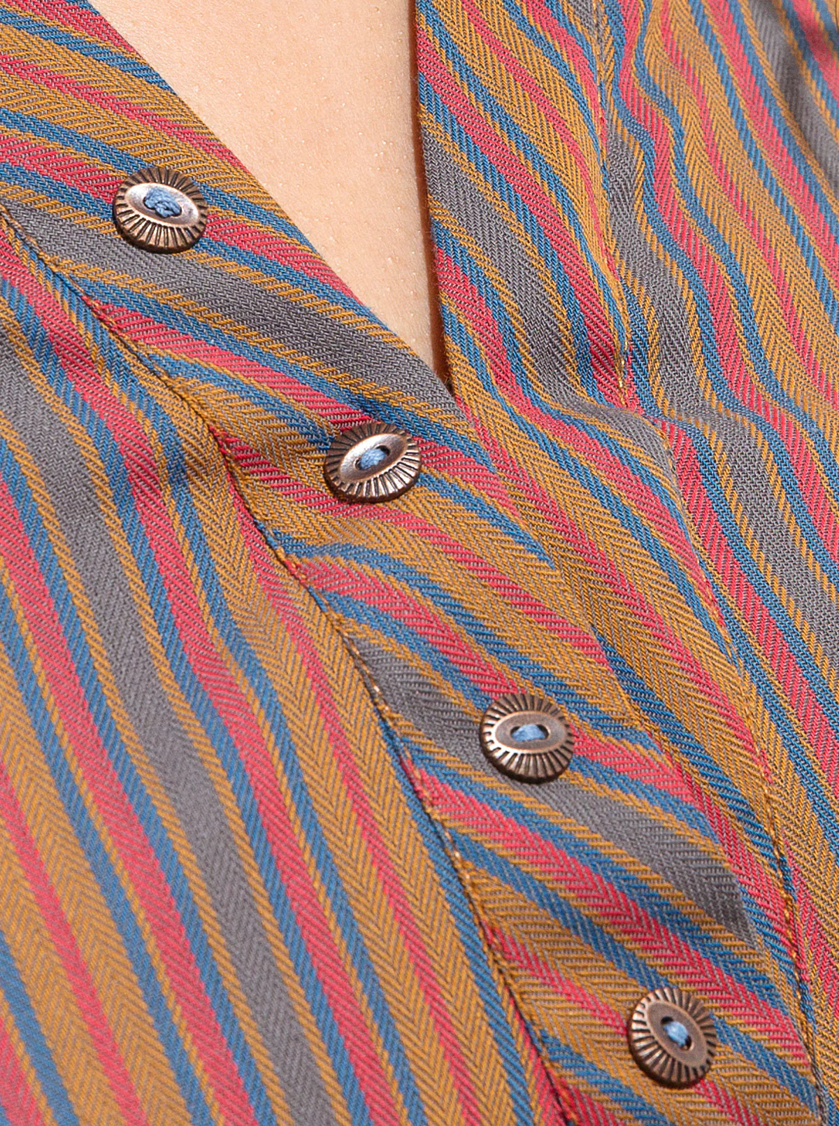 EMBROIDERED SHIRT WITH SHALWAR - Image 4