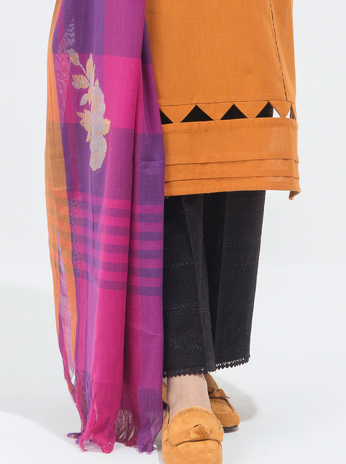 BASIC SHIRT WITH DUPATTA - Image 2