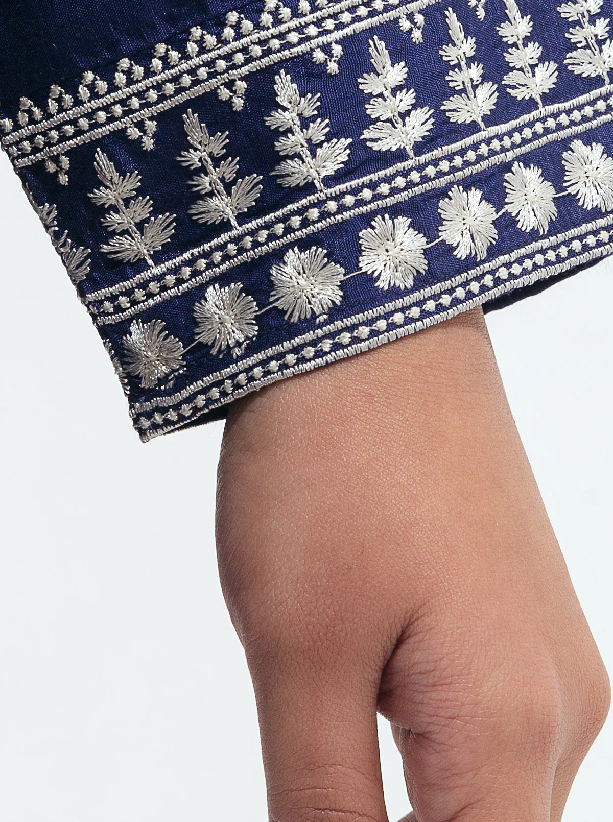 EMBROIDERED SHIRT - Image 3