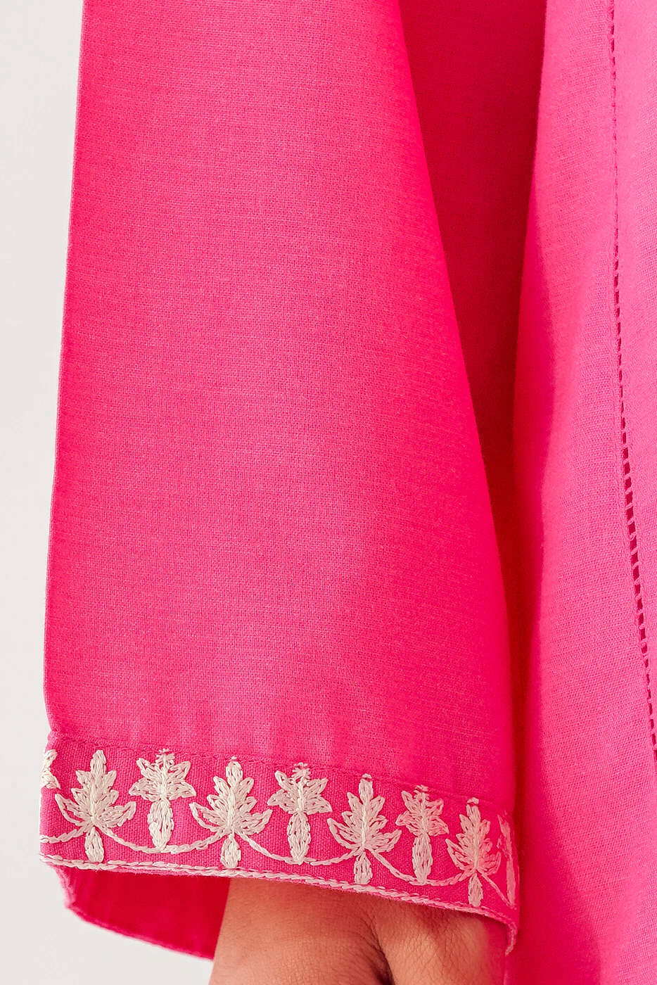 EMBROIDERED CHAMBRAY SHIRT (PRET) - Image 4