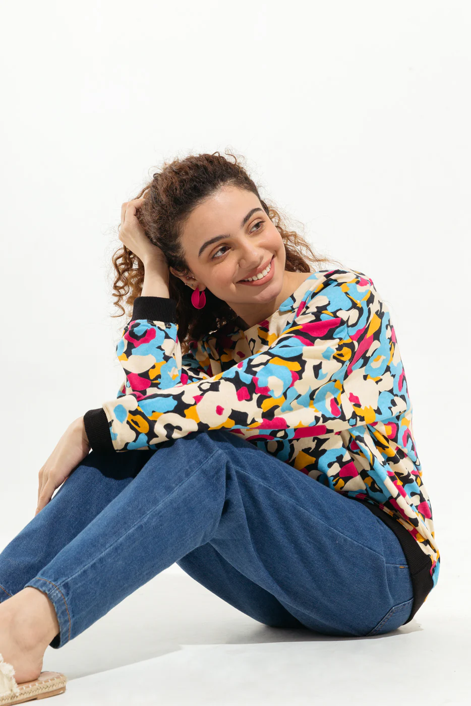 ABSTRACT FLORAL PRINTED SWEATSHIRT - Image 2
