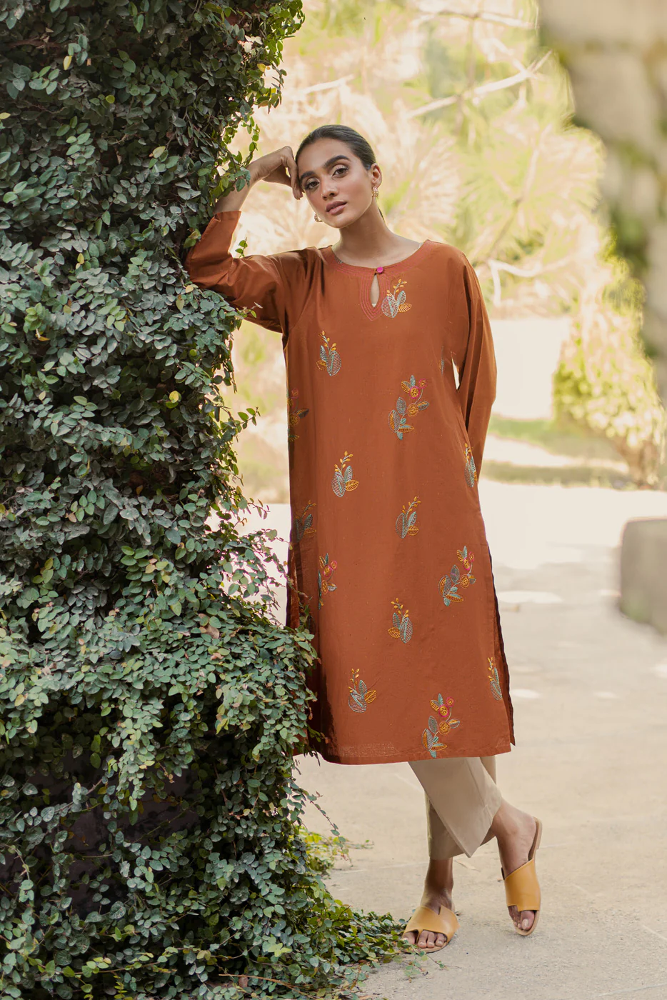 EMBROIDERED MULTI NEPS SHIRT(PRET) - Image 4