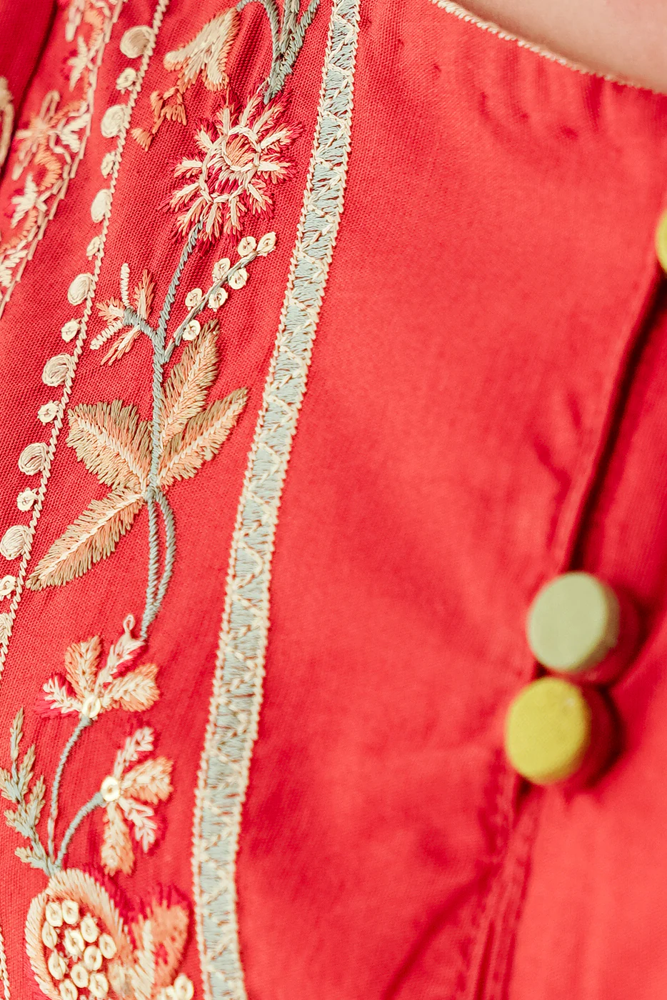 EMBROIDERED KHADDAR SHIRT (PRET) - Image 3