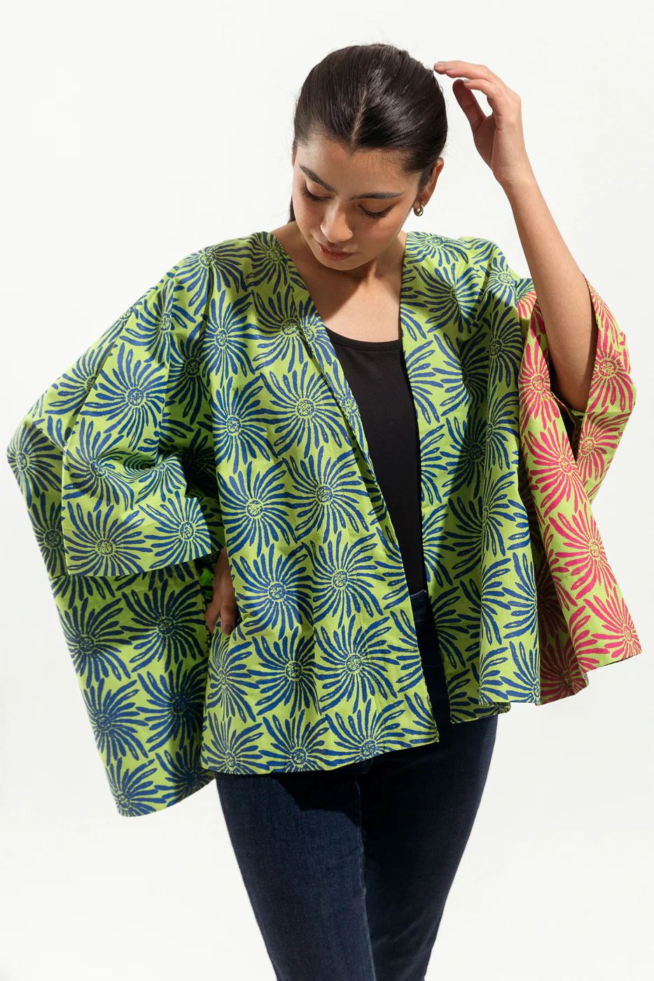 PRINTED CHAMBRAY SHRUG (PRET) - Image 3