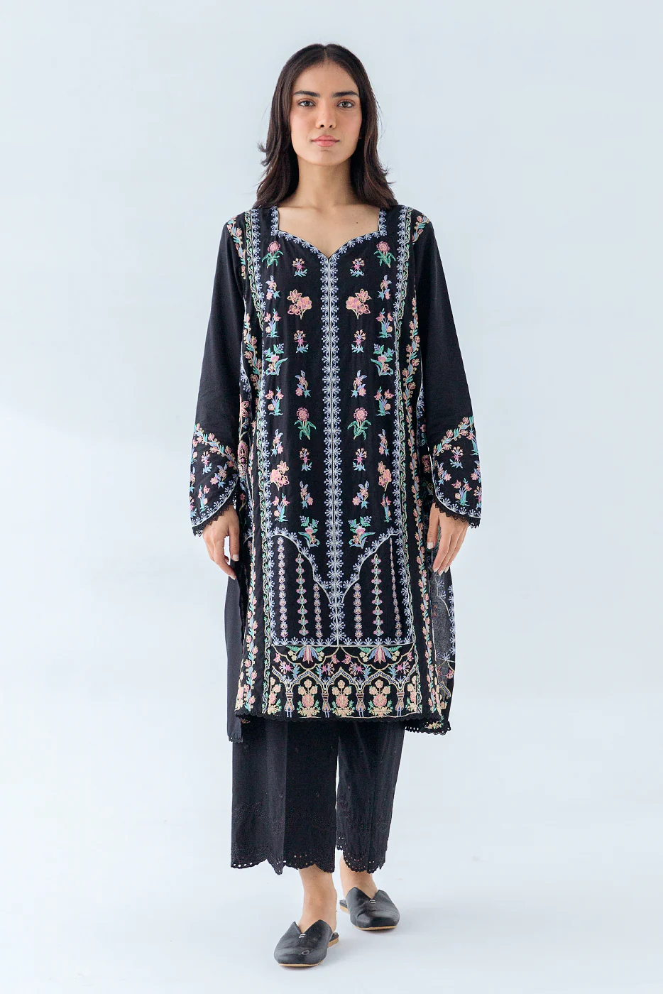 EMBROIDERED LAWN SHIRT (PRET) - Image 2