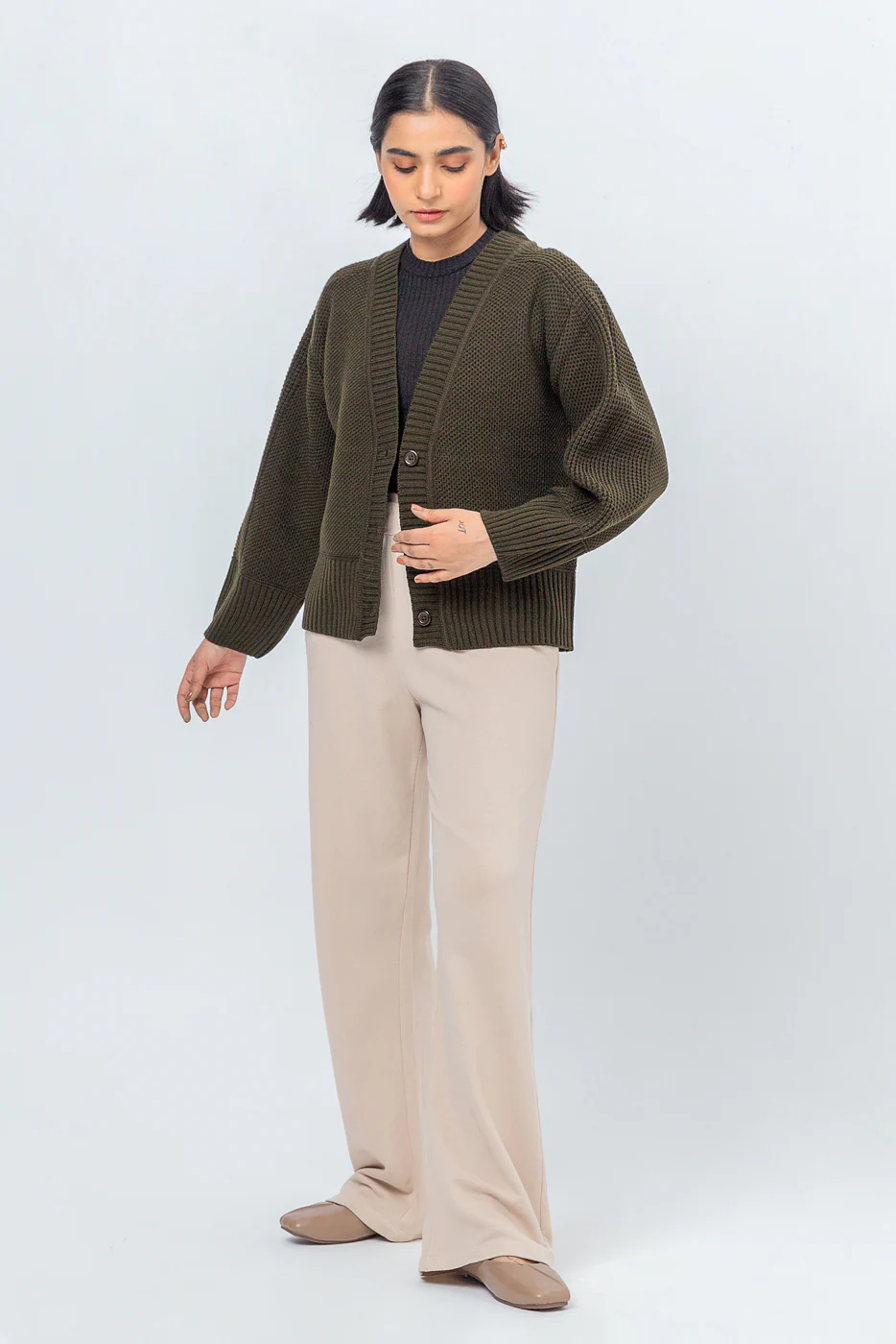 V NECK CARDIGAN - Image 3