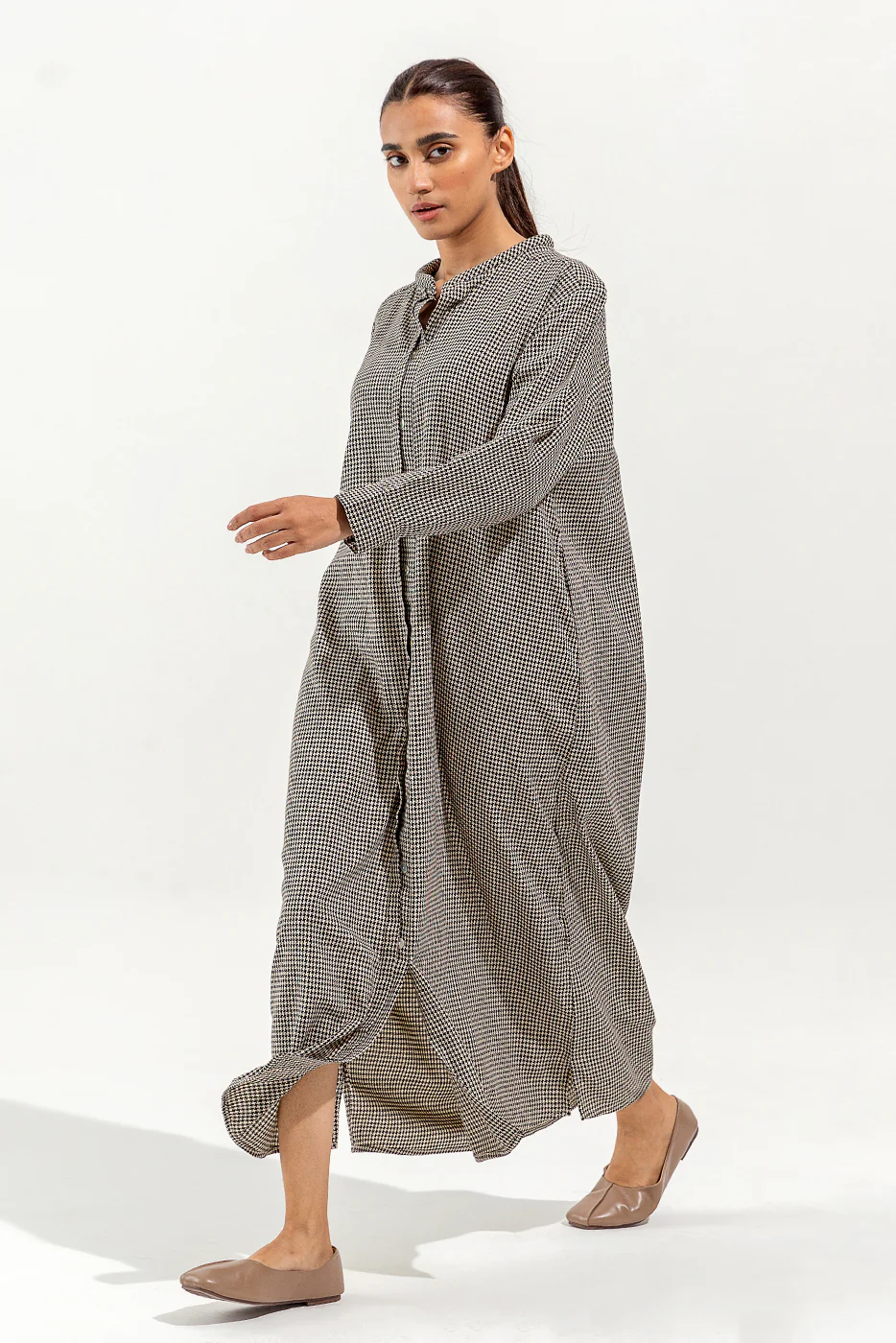 FULL LENGTH BUTTON THROUGH DRESS - Image 2