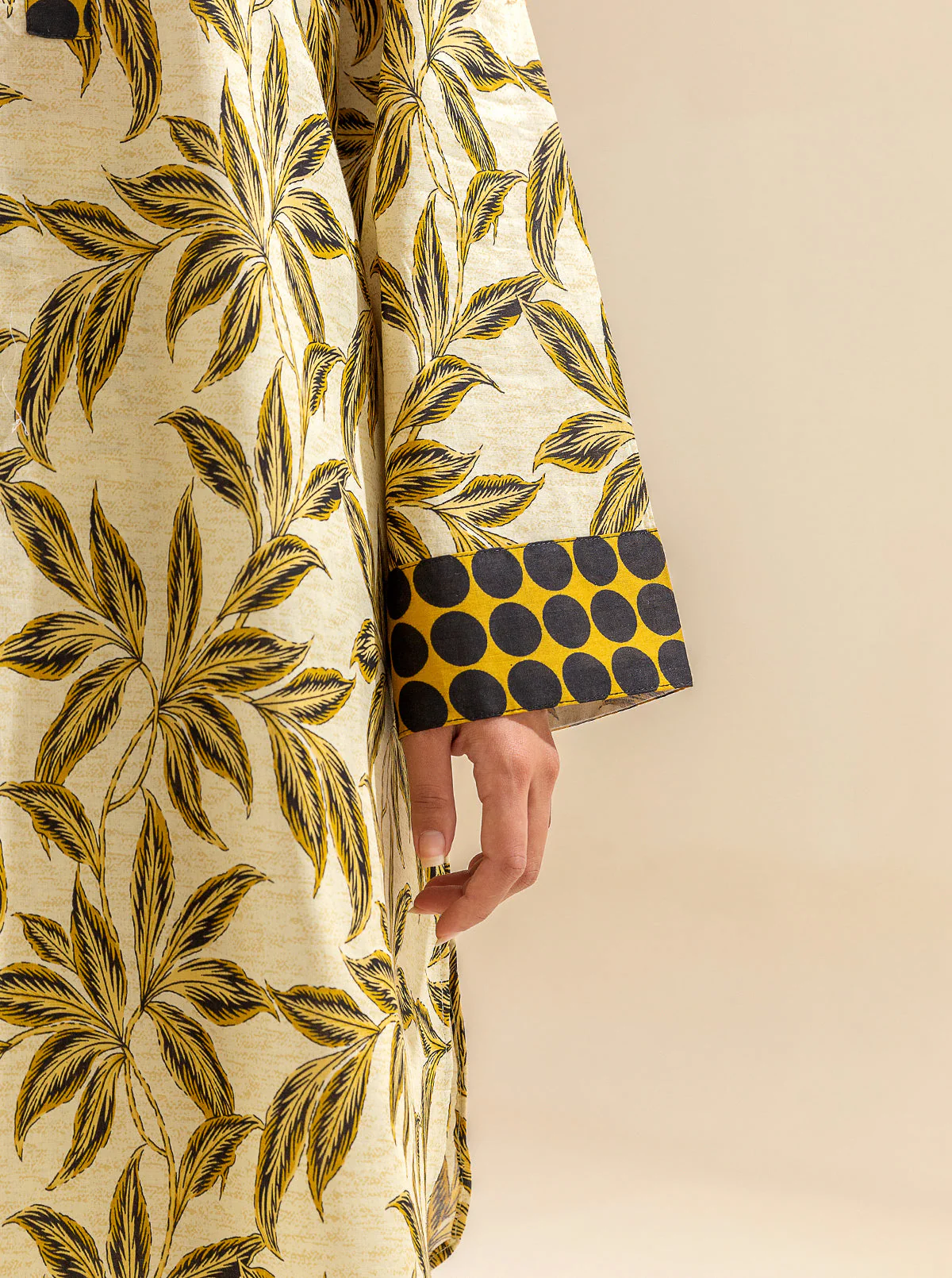 2 PIECE PRINTED LAWN SUIT - ROUGH FOLIAGE (UNSTITCHED) - Image 5