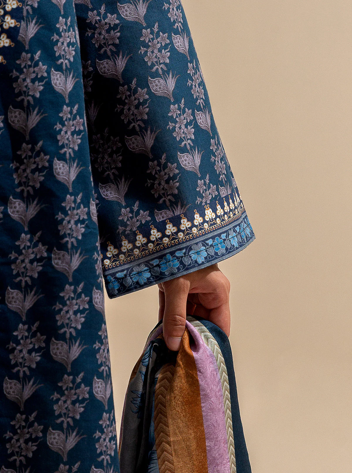 3 PIECE PRINTED LAWN SUIT-MIDNIGHT TRADITION (UNSTITCHED) - Image 6