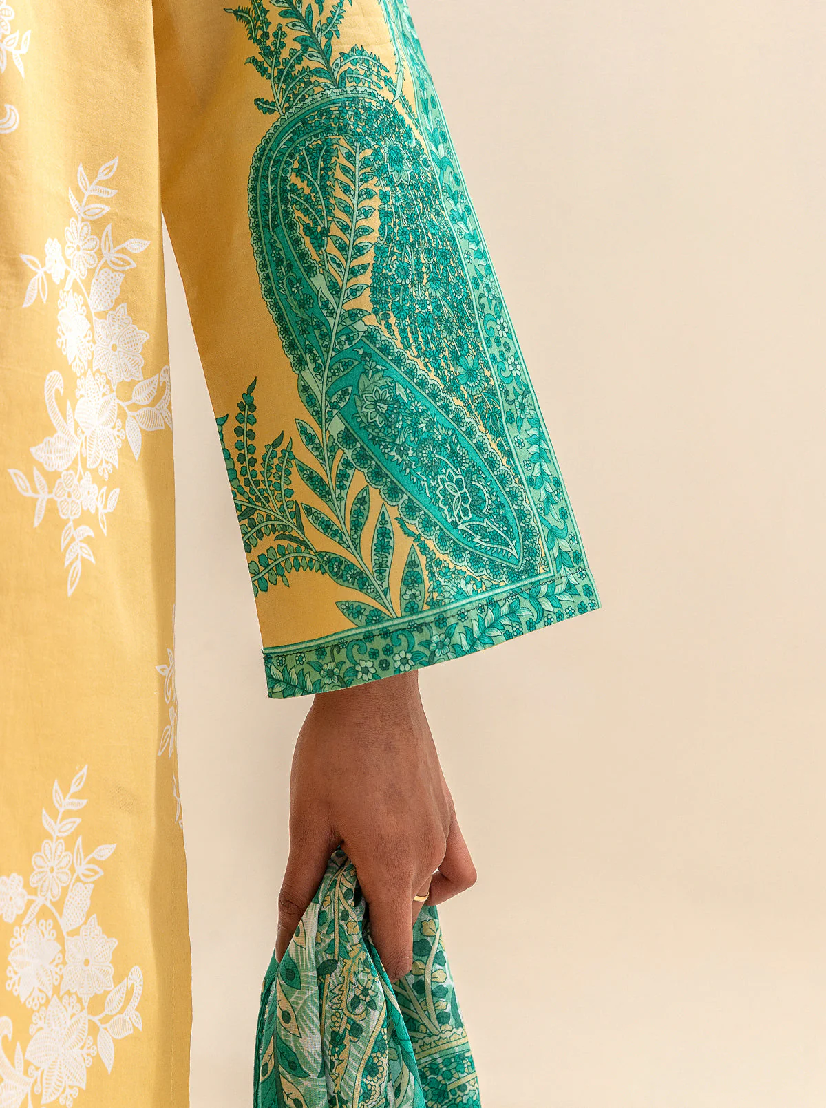 3 PIECE EMBROIDERED LAWN SUIT-SUNSHINE BREEZE (UNSTITCHED) - Image 4