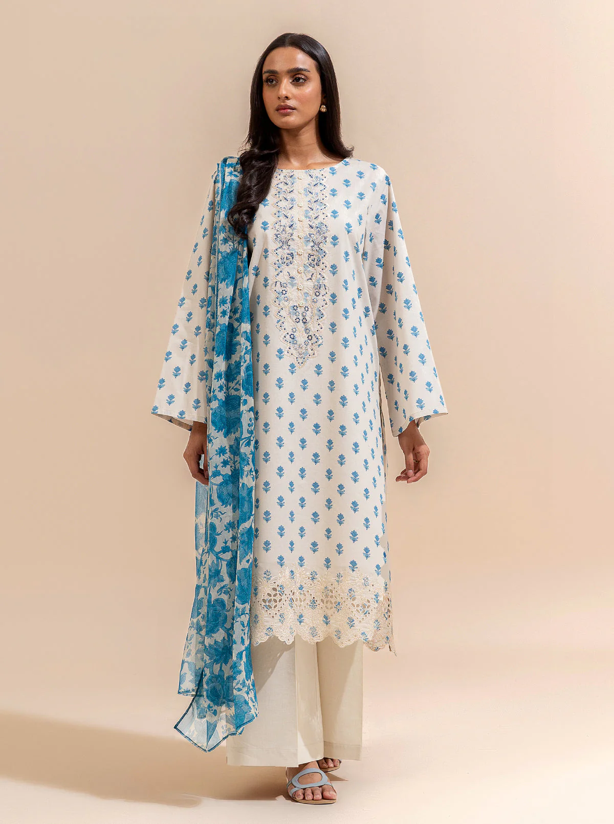 3 PIECE EMBROIDERED LAWN SUIT-BLUE GEMS (UNSTITCHED) - Image 4