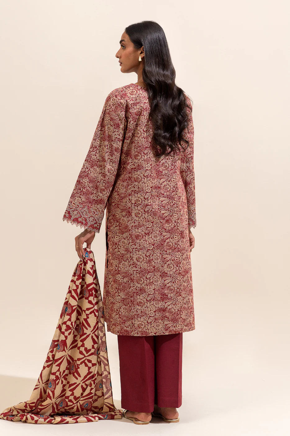 3 PIECE EMBROIDERED LAWN SUIT-MAUVE HAZE ( UNSTITCHED) - Image 4