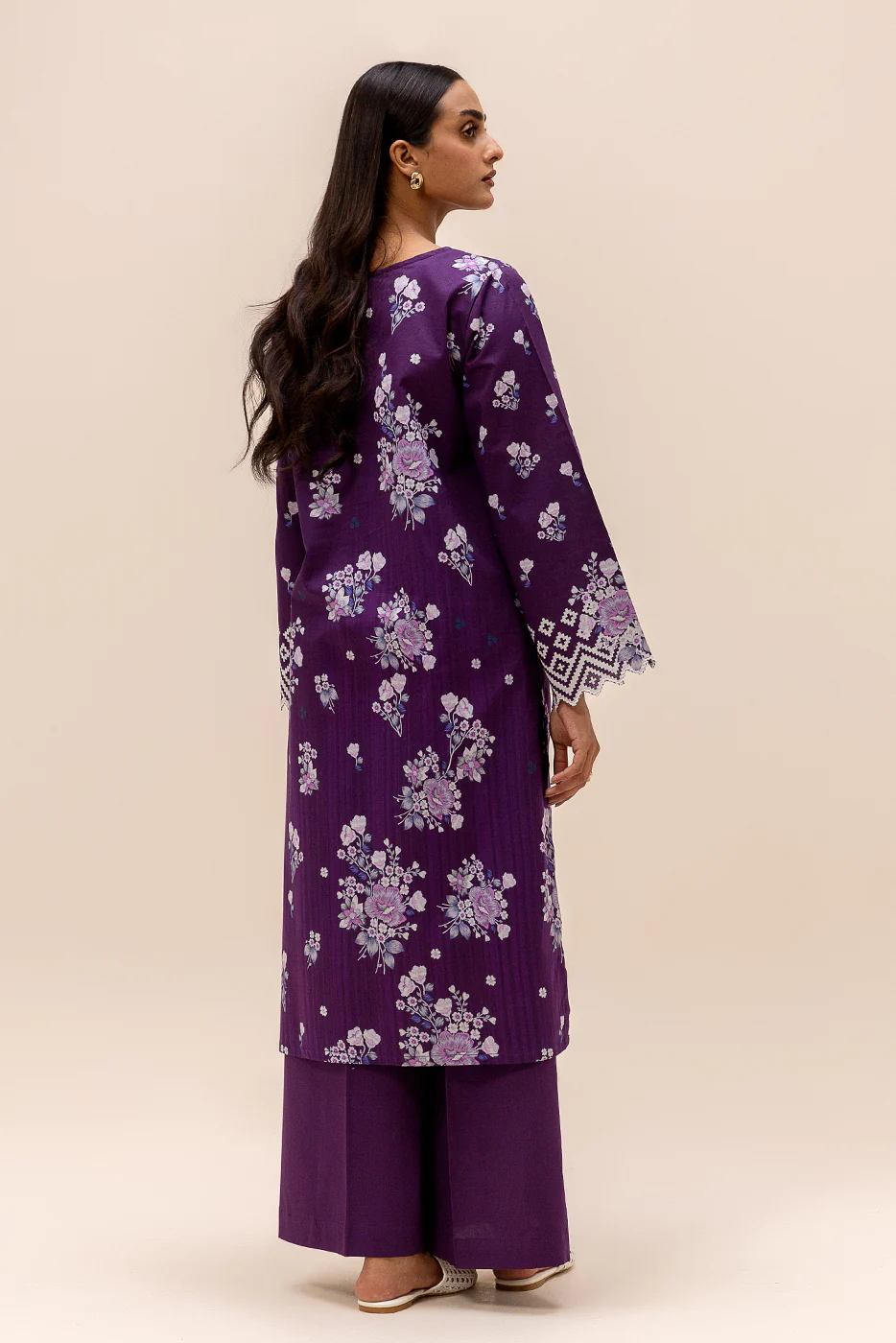 2 PIECE PRINTED LAWN SUIT-AMARANTH ANGLE (UNSTITCHED) - Image 3