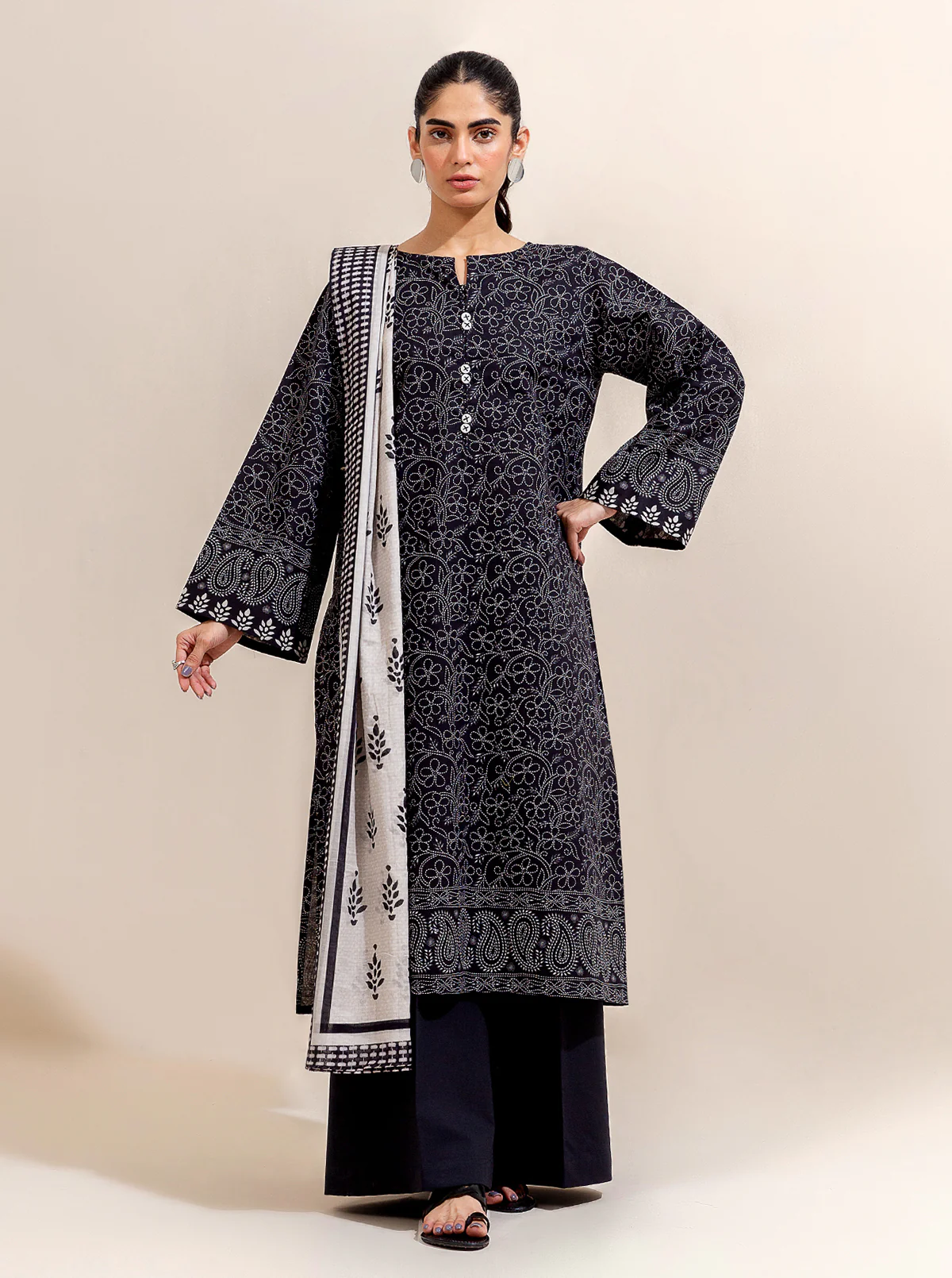 2 PIECE PRINTED LAWN SUIT-MYSTERY STITCH (UNSTITCHED) - Image 2