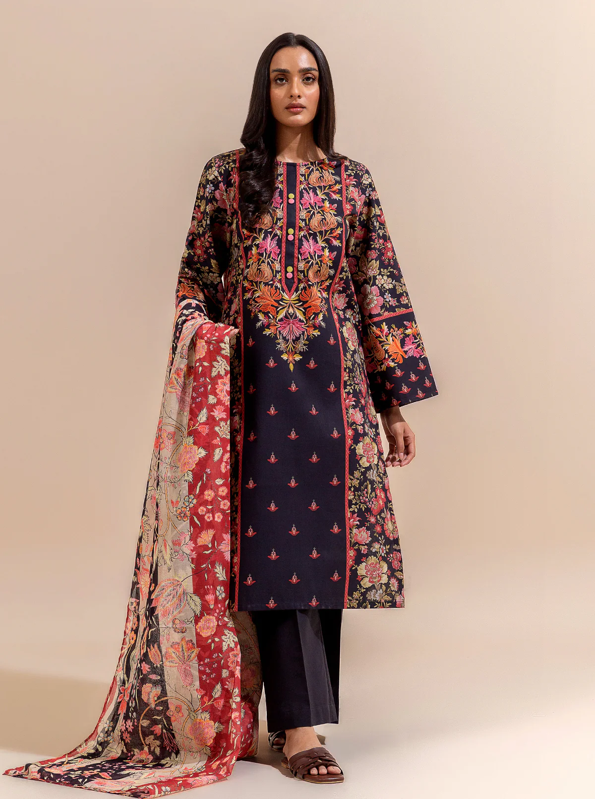 2 PIECE PRINTED LAWN SUIT-EBONY GARDEN (UNSTITCHED) - Image 3
