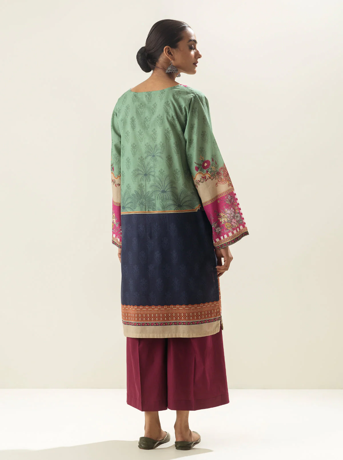 1 PIECE - PRINTED LAWN SHIRT - VIVID ORIGINS - Image 4