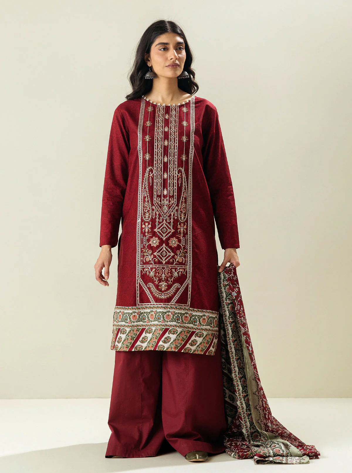 2 PIECE - EMBROIDERED LAWN SUIT - CRIMSON REIGN - Image 2