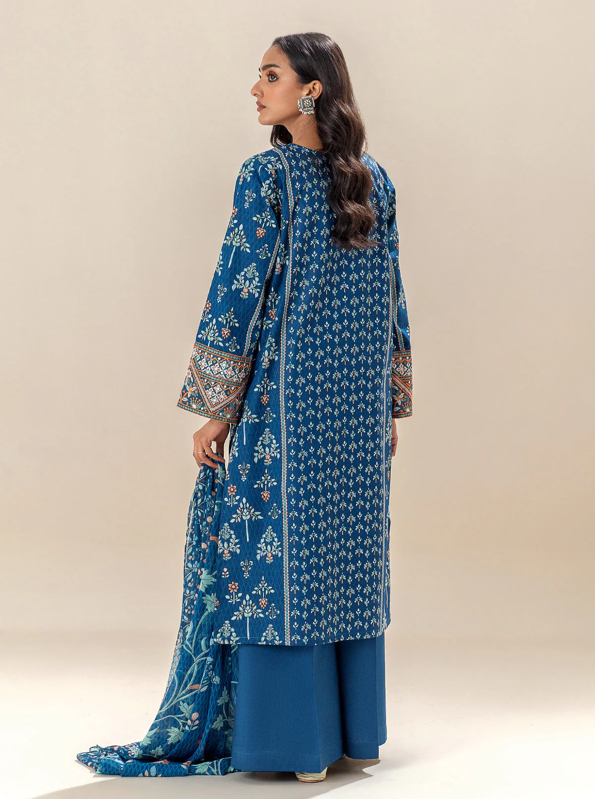 3 PIECE EMBROIDERED LAWN SUIT-NOUVEAU MAGIC (UNSTITCHED) - Image 2