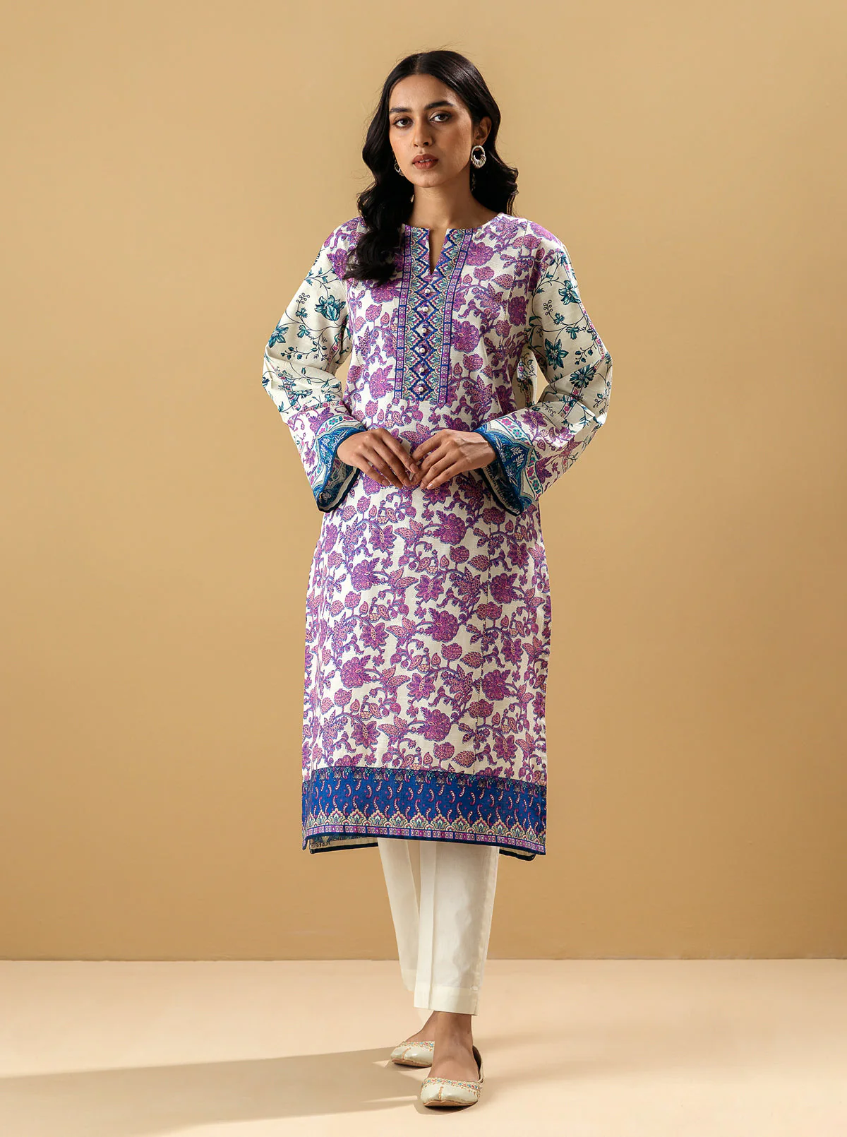 2 PIECE - PRINTED KHADDAR SUIT - GARDENIA