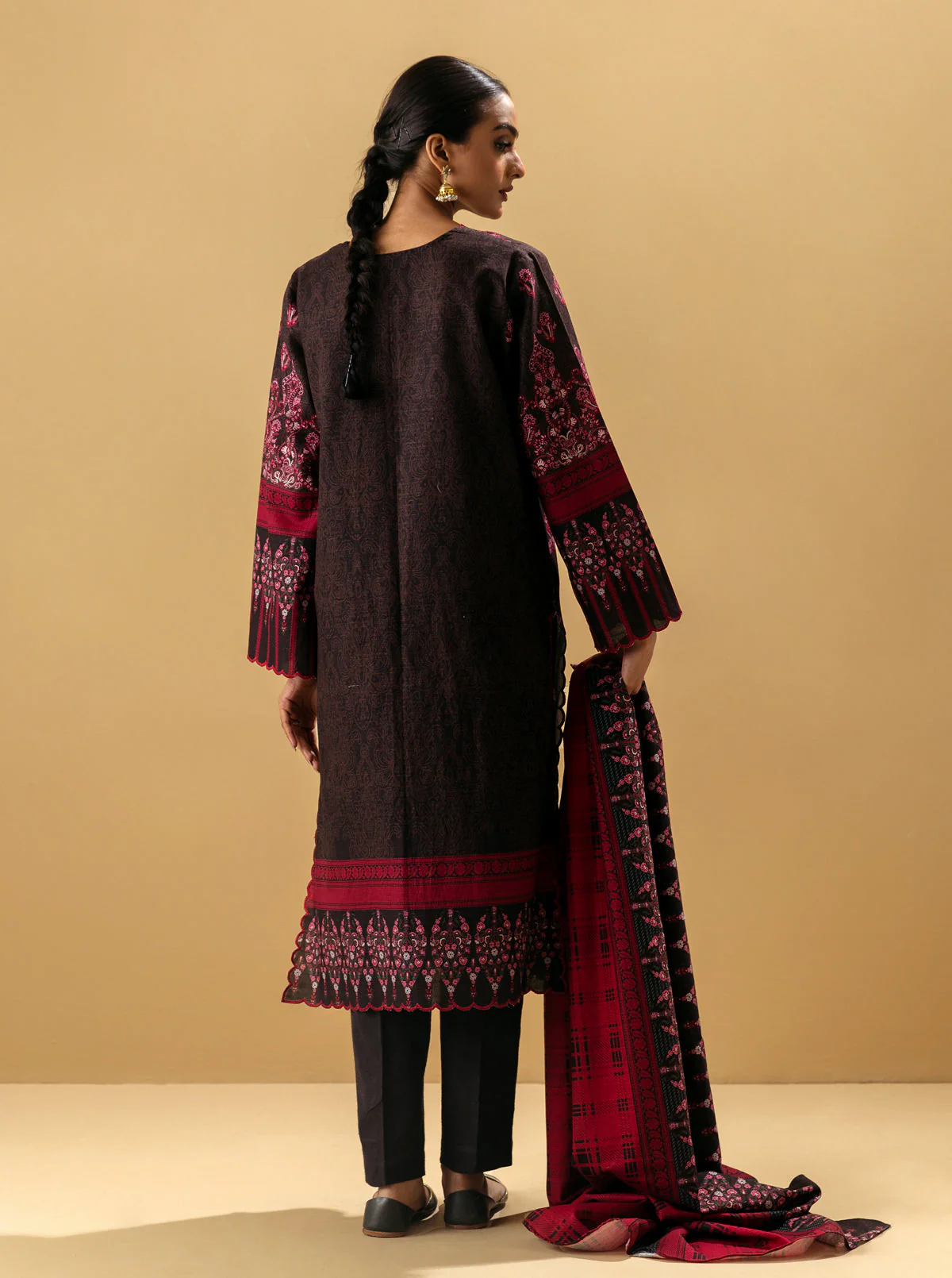 3 PIECE - PRINTED KHADDAR SUIT - SIENNA DREAMS - Image 5