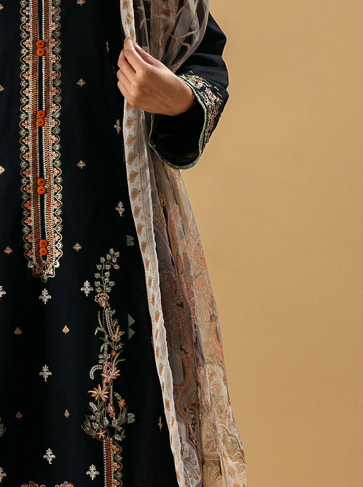 3 PIECE - EMBROIDERED KHADDAR SUIT - NOMADIC EDGE - Image 3